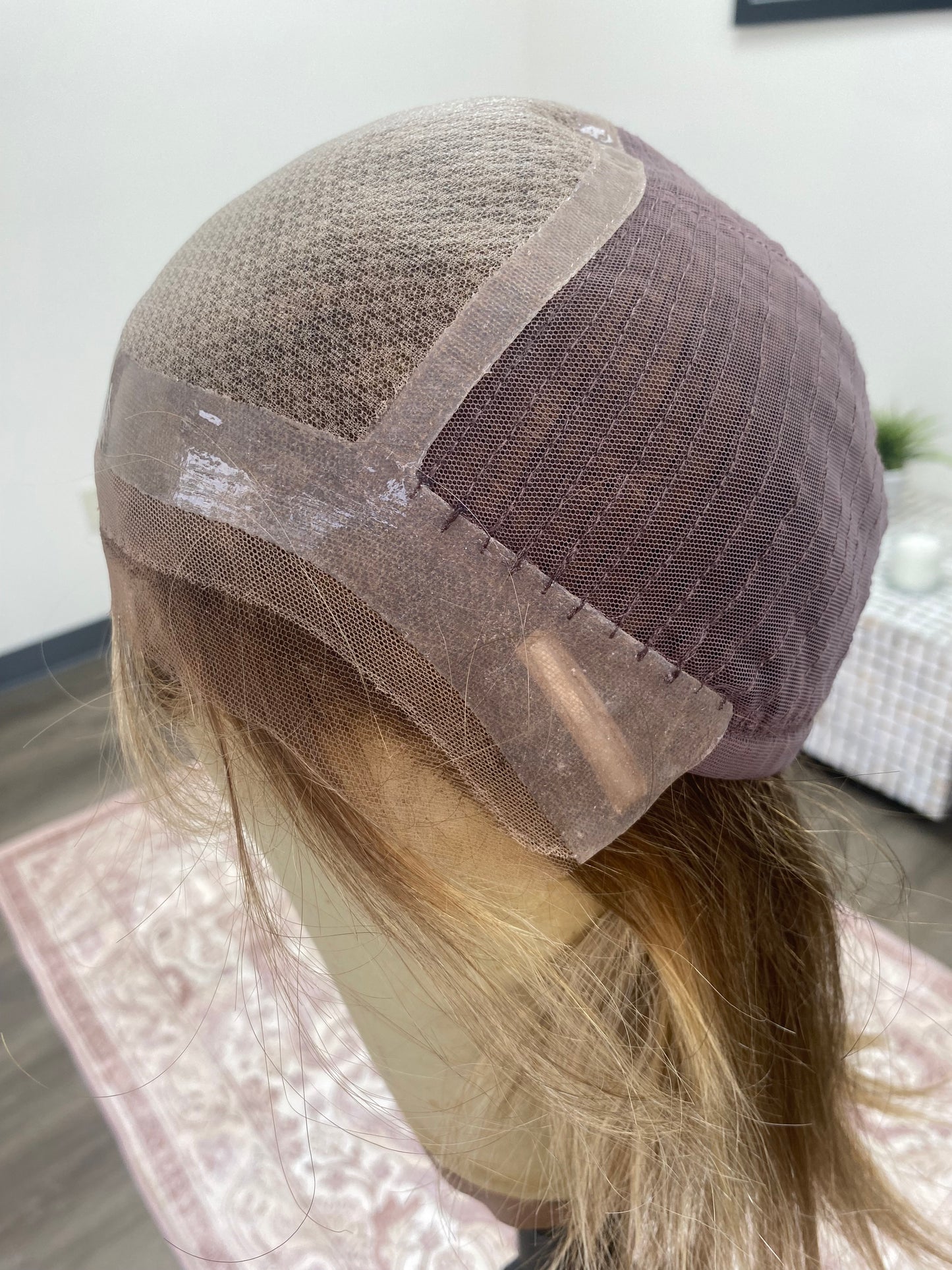 # 8750 GARDEAUX DELUXE DOUBLE MONO TOP WIG (MEDIUM CAP)