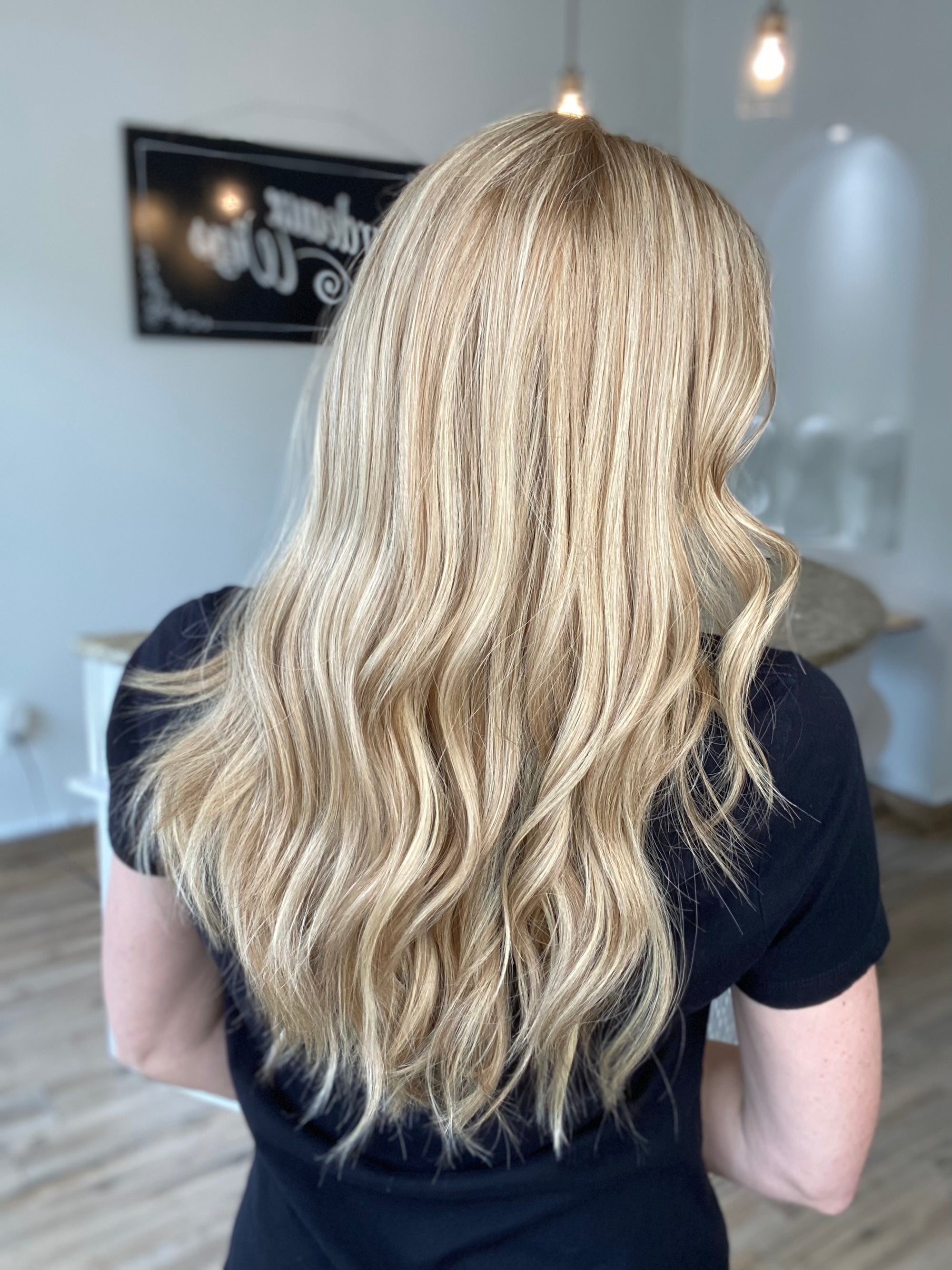 STOCK #JL305.16 GARDEAUX DELUXE LACE TOP WIG (SMALL CAP)