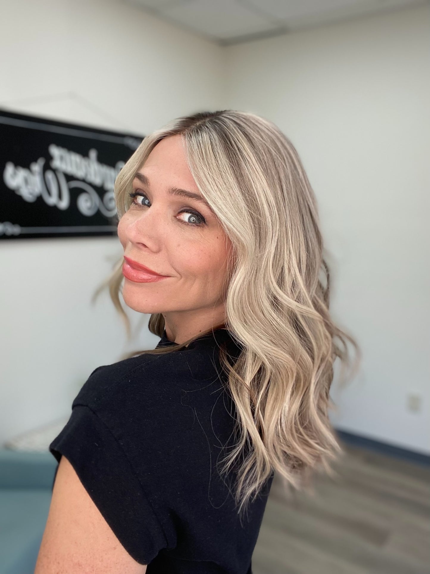 # 8748 GARDEAUX DELUXE LACE TOP WIG (MEDIUM CAP)