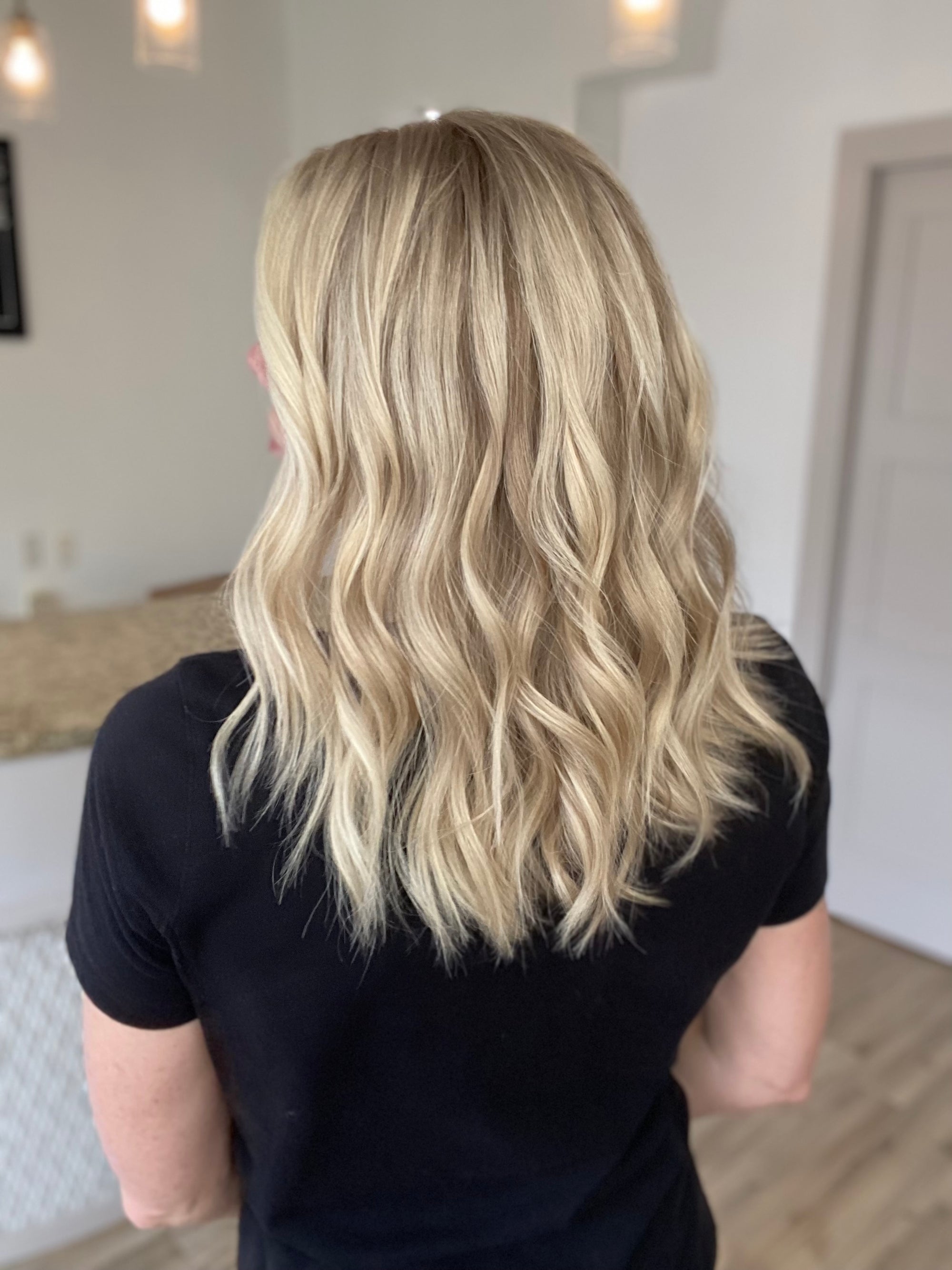 # 8655 GARDEAUX DELUXE HAND TIED SILICONE LINED WIG (MEDIUM CAP)