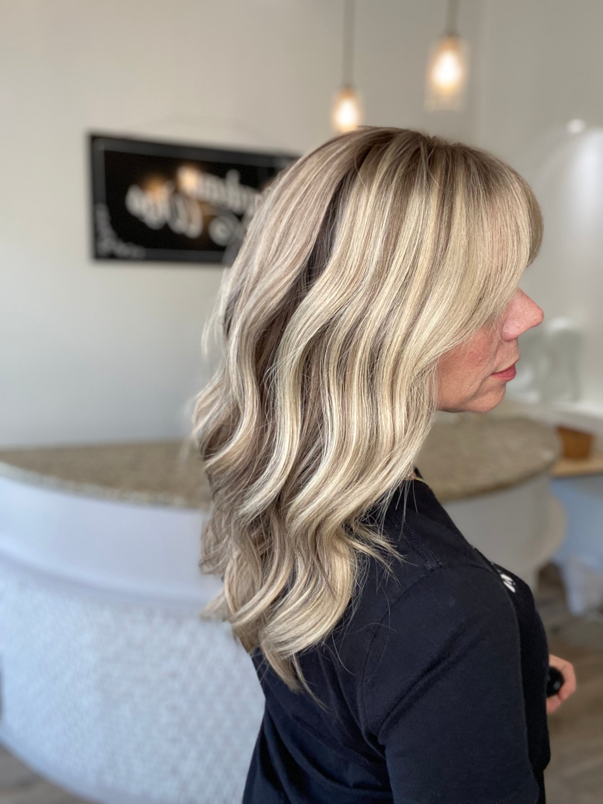 # 8566 GARDEAUX DELUXE HAND TIED MONO TOP WIG (MEDIUM CAP)