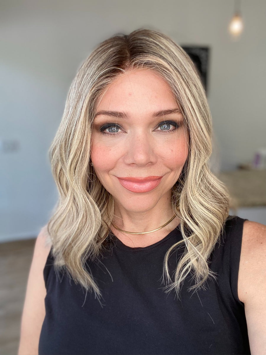 STOCK# BL605.8 GARDEAUX DELUXE LACE TOP WIG (MEDIUM) CAP)