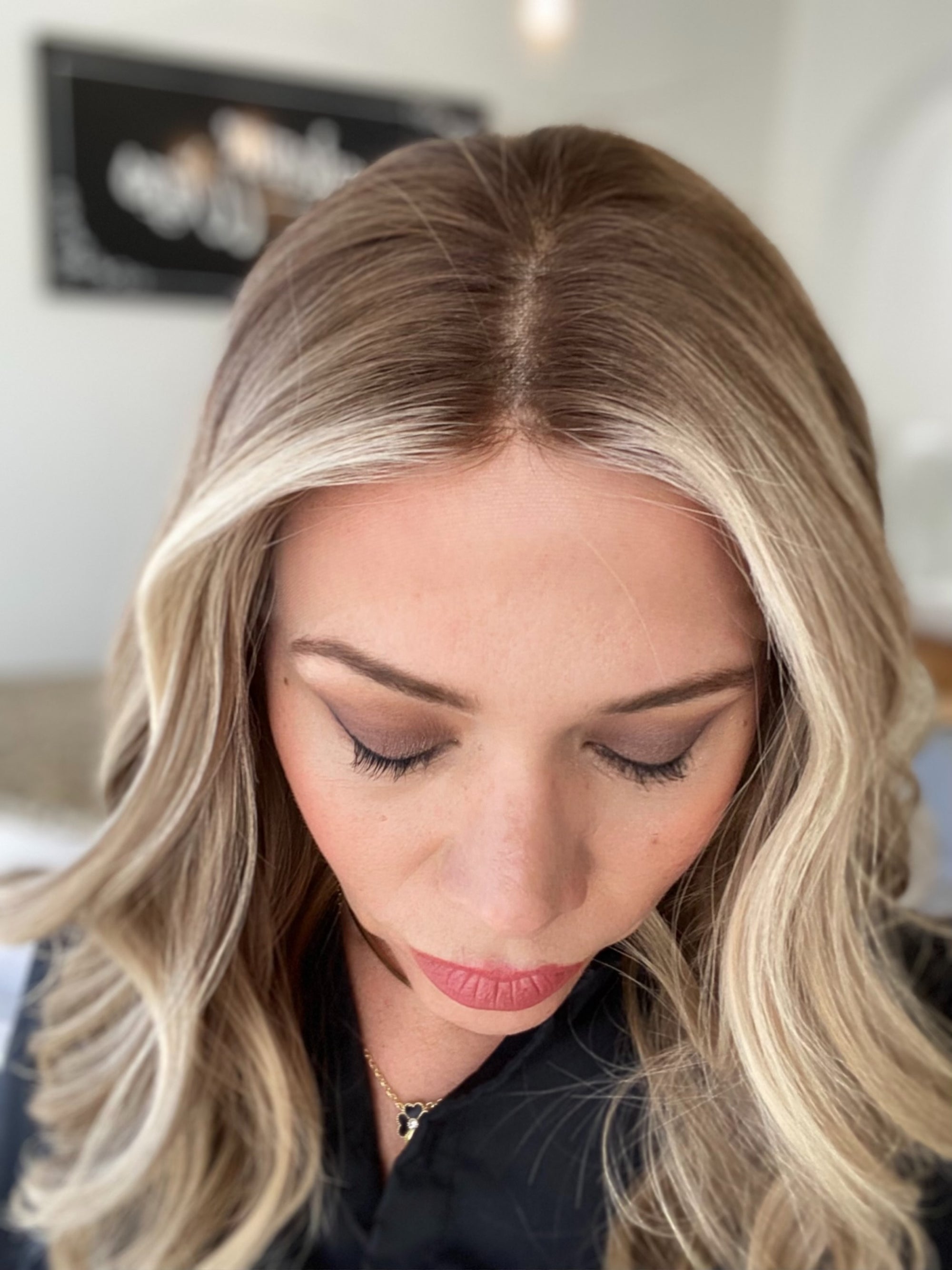 # 8578 GARDEAUX DELUXE LACE TOP WIG (MEDIUM CAP)