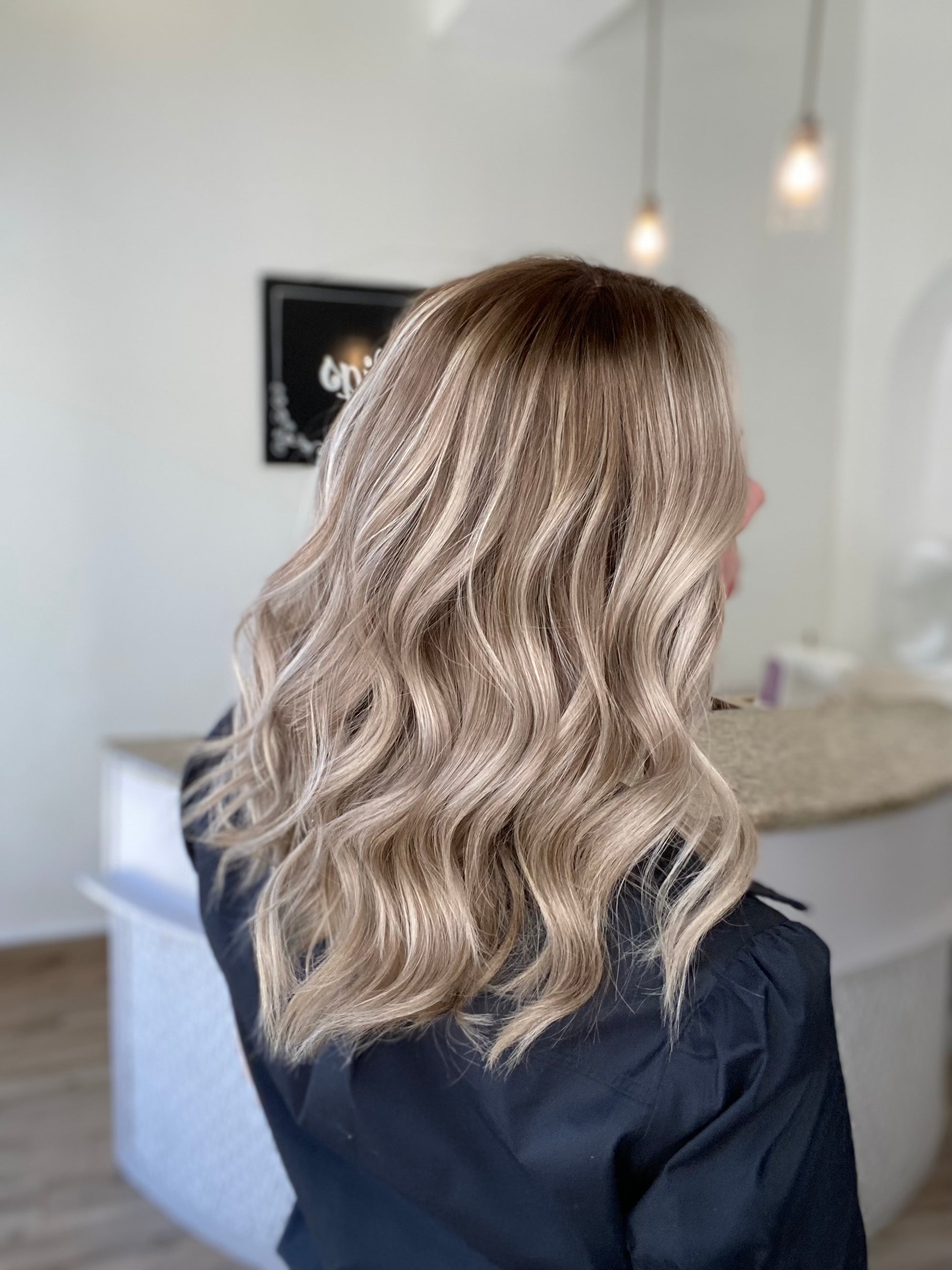 # 8577 GARDEAUX DELUXE LACE TOP WIG (MEDIUM CAP)