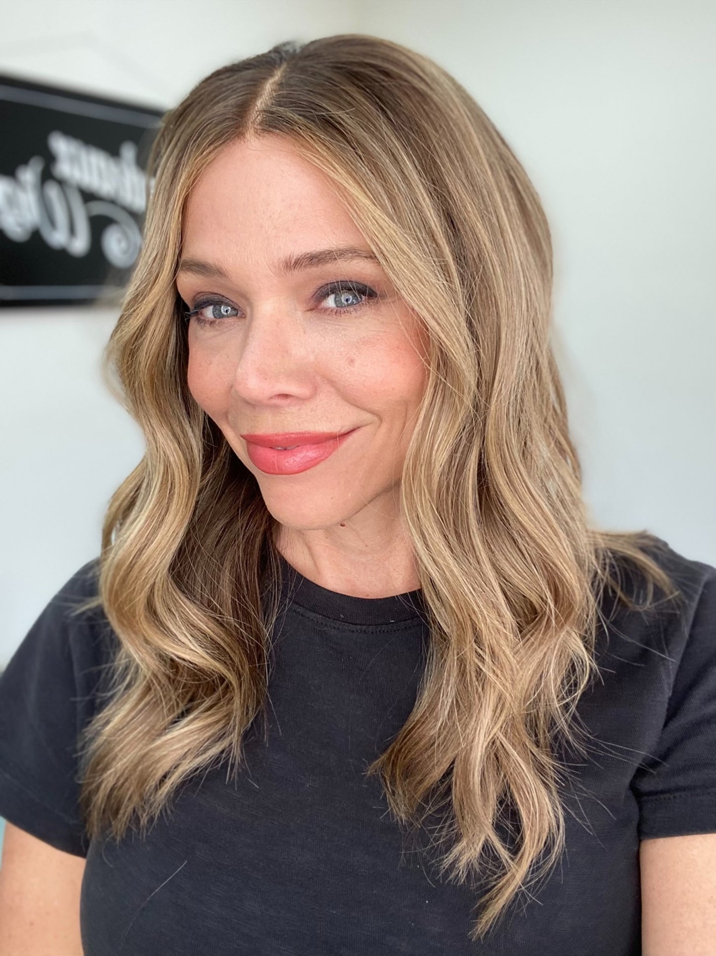 # 8736 GARDEAUX DELUXE HAND TIED MONO TOP WIG (SMALL CAP)