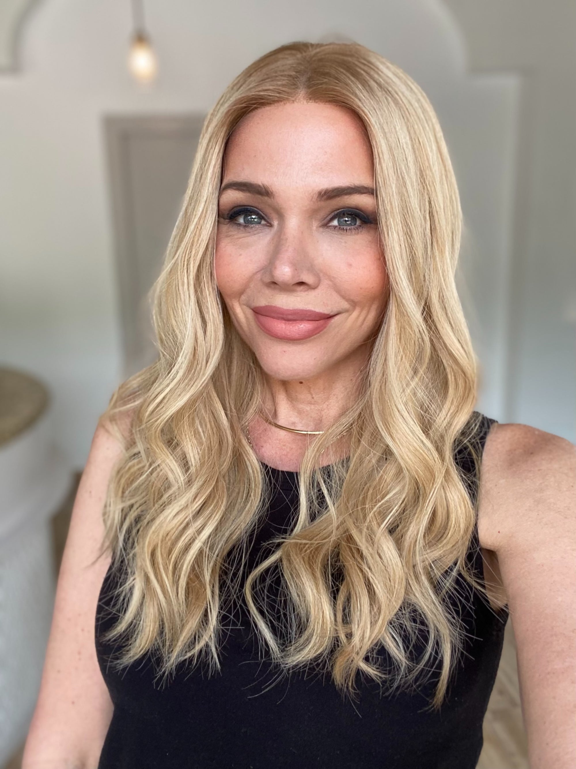 STOCK # JL6-301 GARDEAUX DELUXE HAND TIED MONO TOP WIG (MEDIUM CAP)