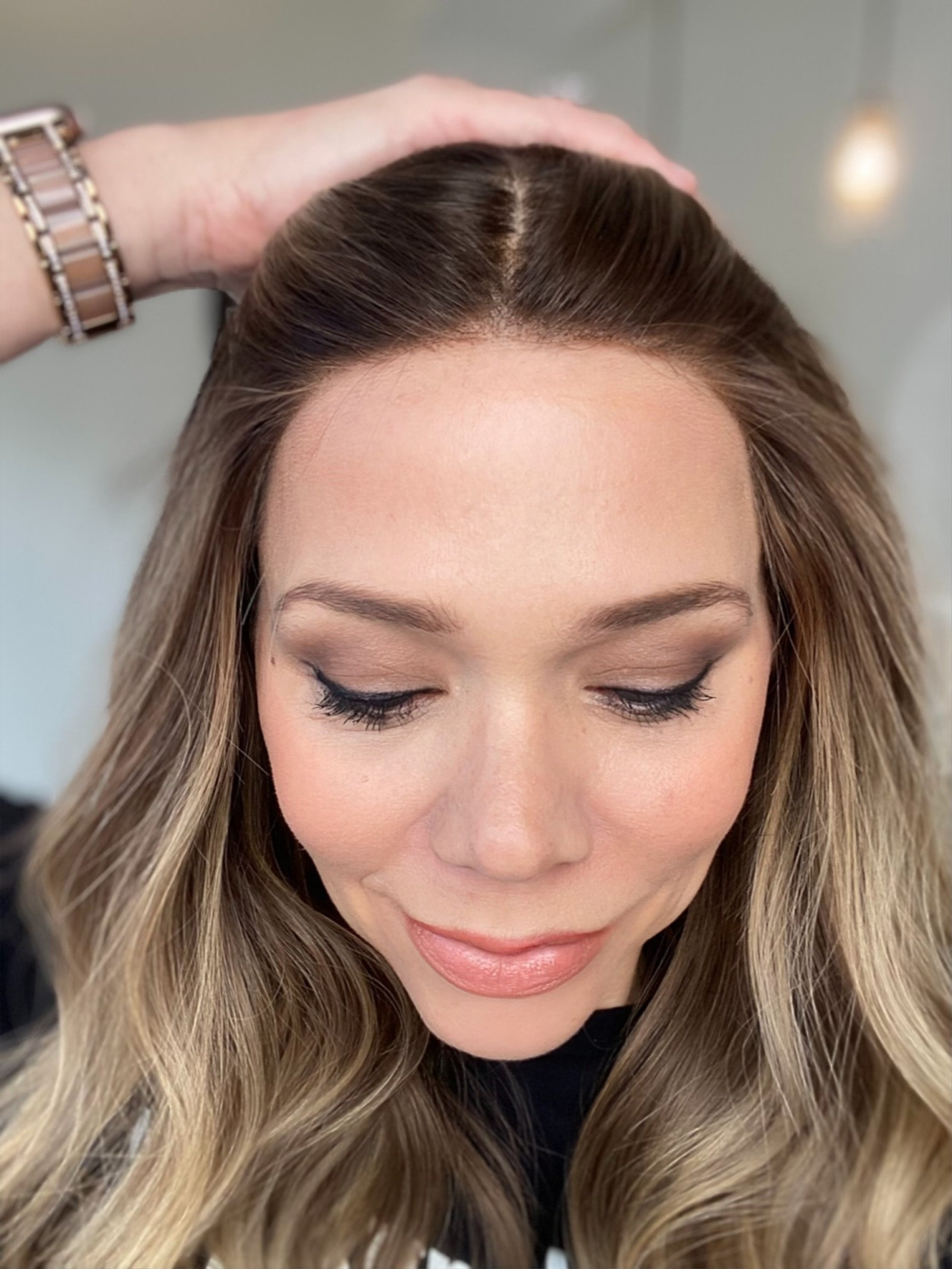 # G8281 GARDEAUX DELUXE SILK TOP LACE FRONT WIG (MEDIUM CAP)