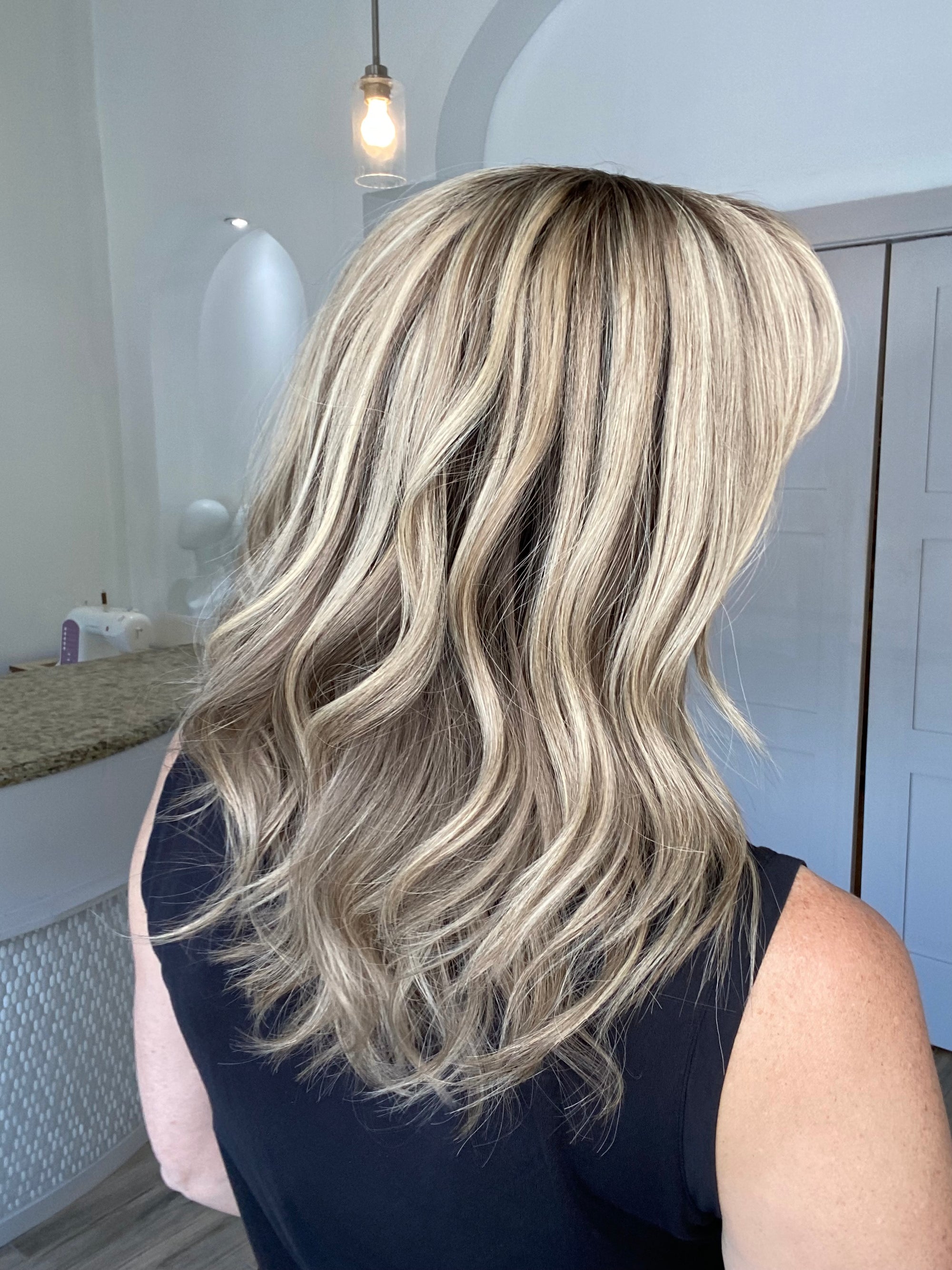 # 8523 GARDEAUX DELUXE HAND TIED MONO TOP WIG (SMALL CAP)