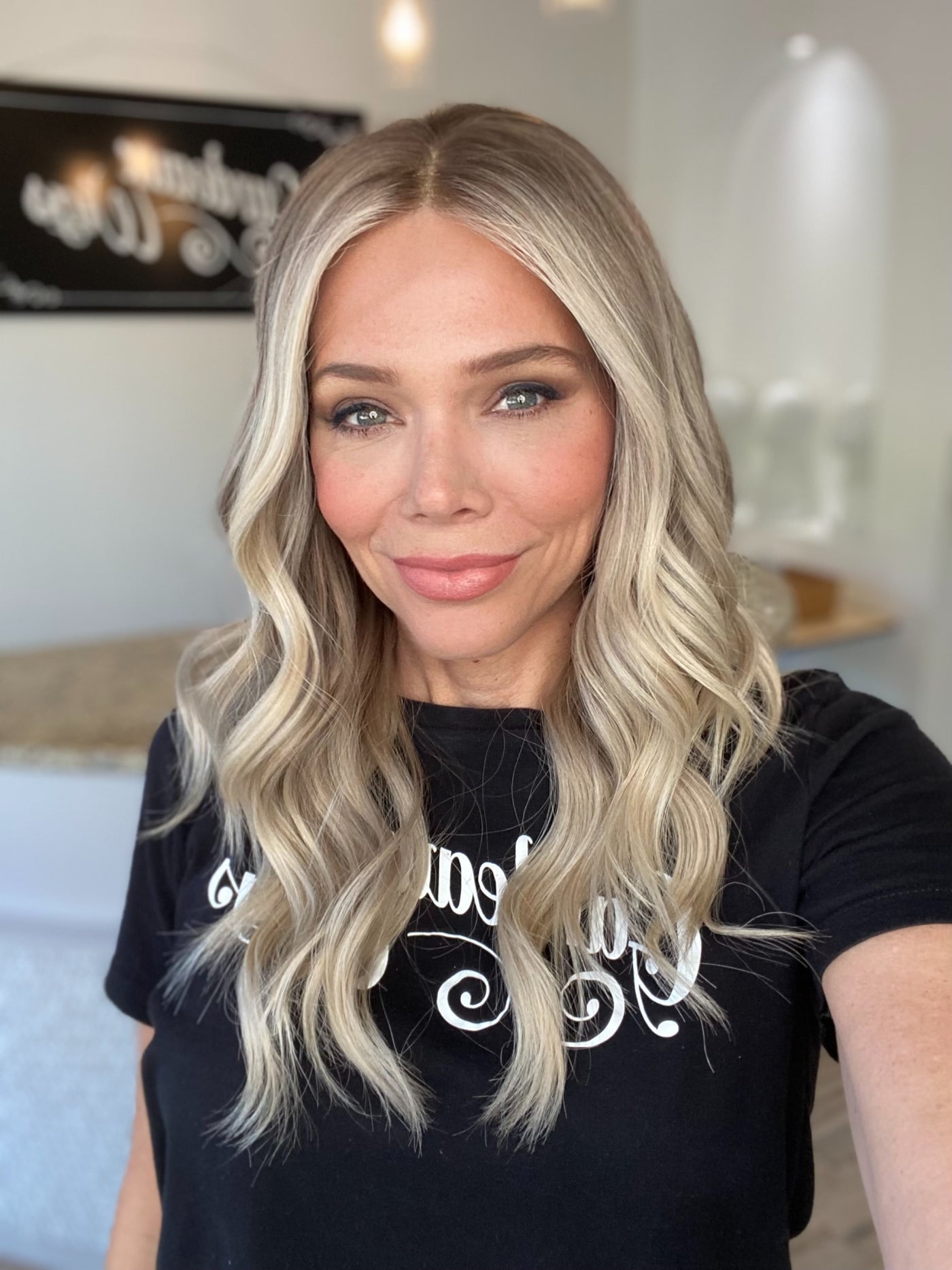 # 8417 GARDEAUX DELUXE HAND TIED MONO TOP WIG (MEDIUM CAP)