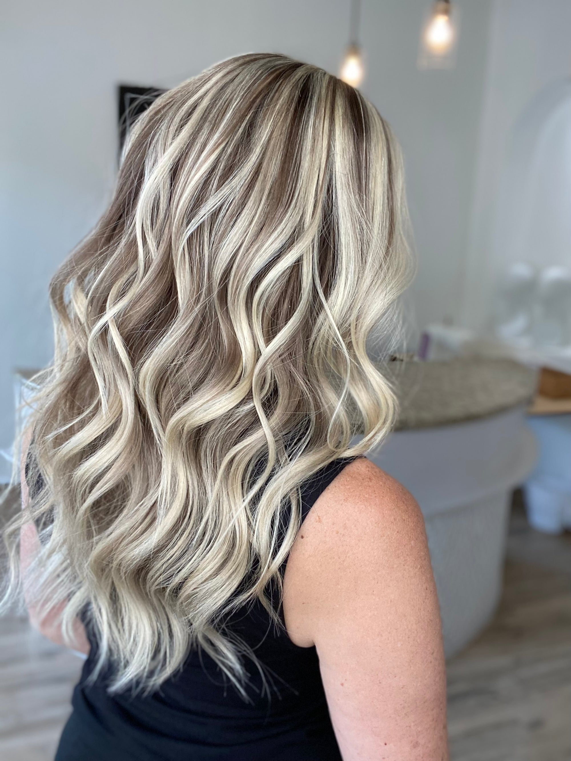 # 8486 GARDEAUX DELUXE HAND TIED MONO TOP WIG (SMALL CAP)