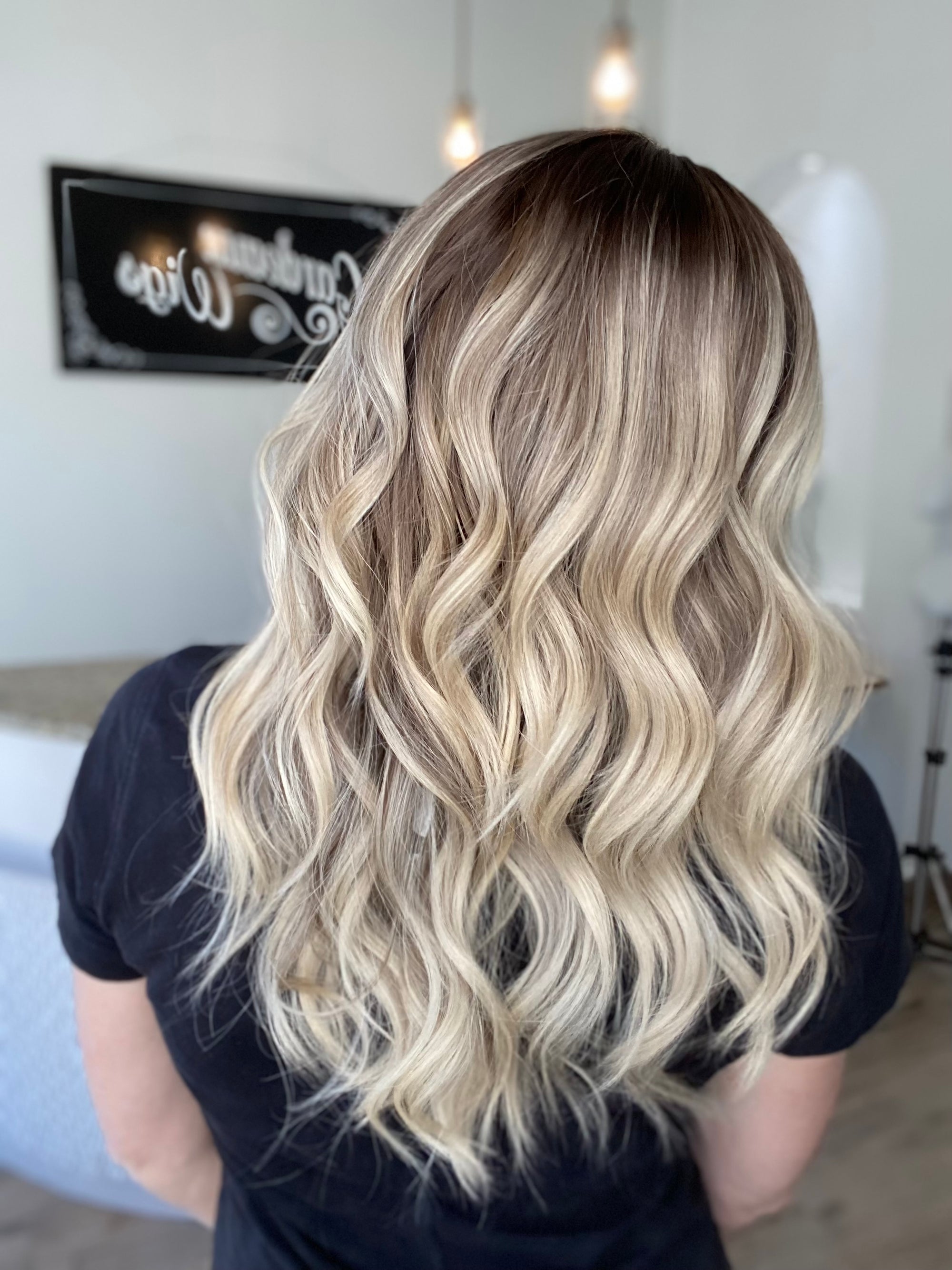 # 8571 GARDEAUX DELUXE HAND TIED, SILICONE LINED GRIPPER WIG (LARGE CAP)