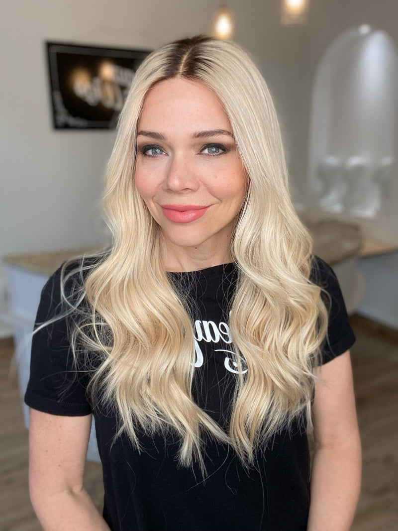  7678 GARDEAUX DELUXE LACE TOP WIG (MEDIUM CAP) Gardeaux