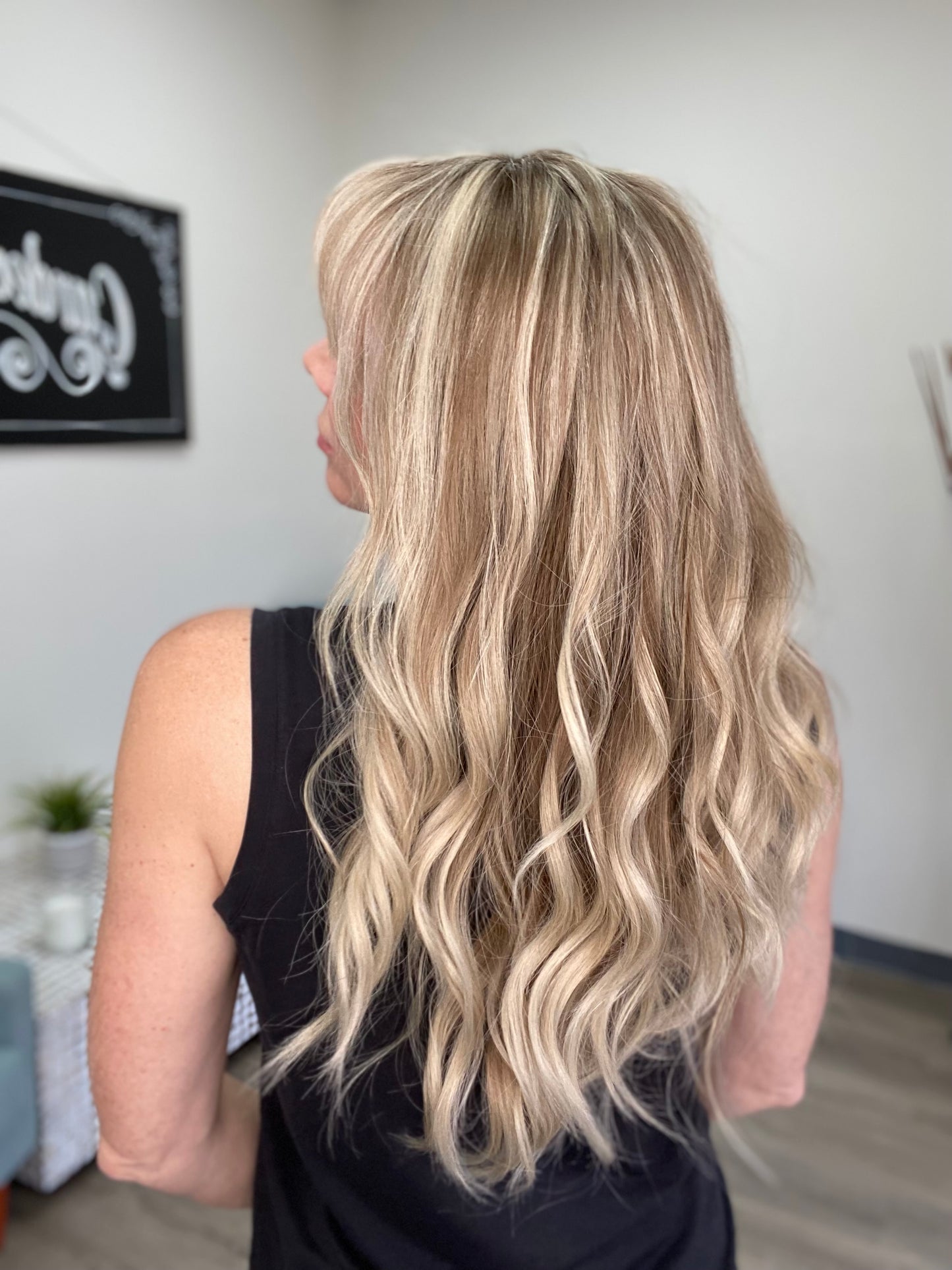 # 8739 GARDEAUX DELUXE HAND TIED MONO TOP WIG (SMALL CAP)