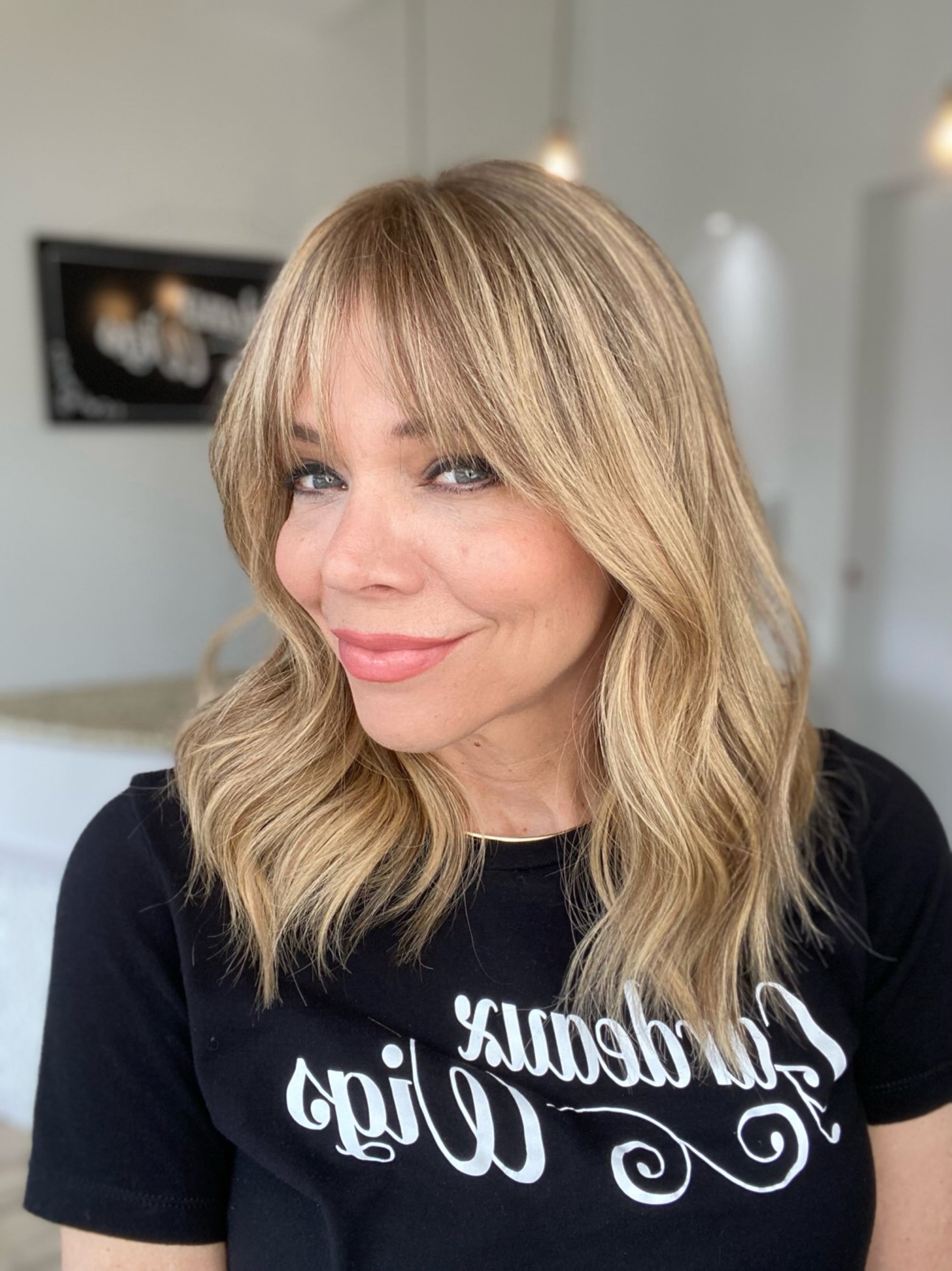 STOCK COLOR #BL604 GARDEAUX DELUXE LACE TOP WIG (MEDIUM CAP)