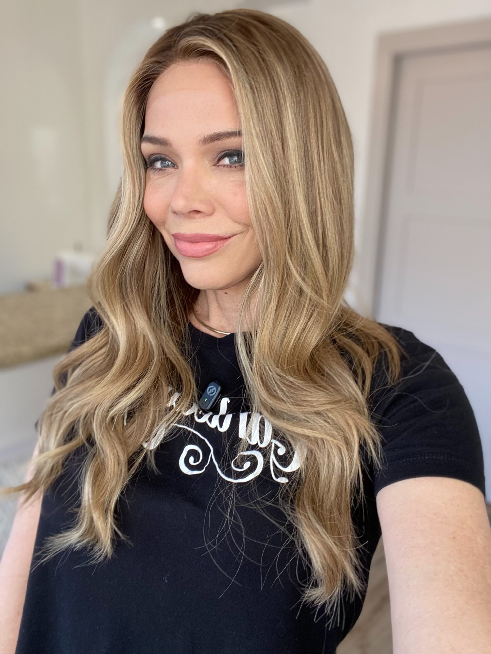 #G-8642 GARDEAUX DELUXE HAND TIED MONO TOP W/ LACE FRONT WIG (MEDIUM CAP)