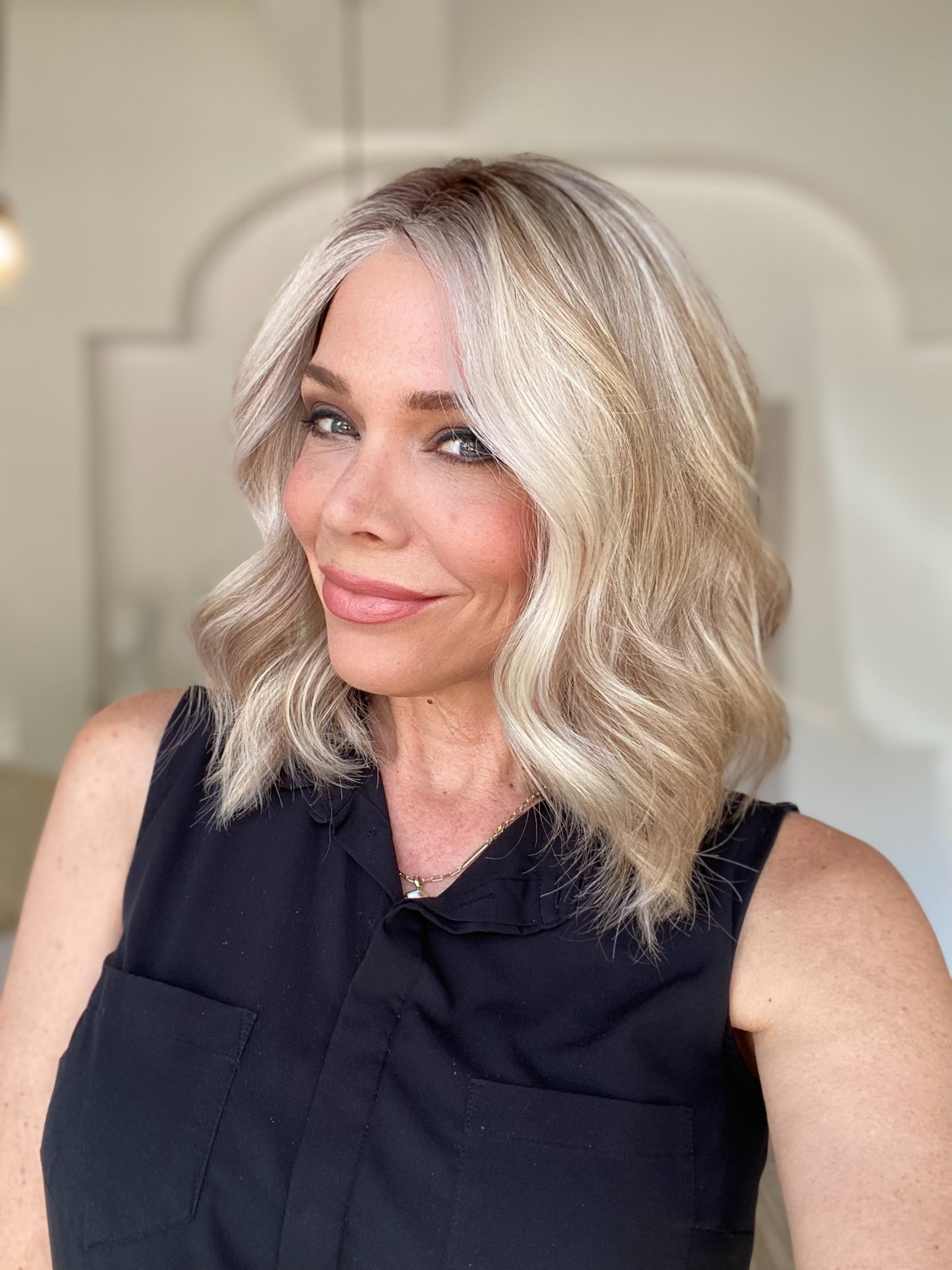 # G-8532 JON RENAU "CARRIE"