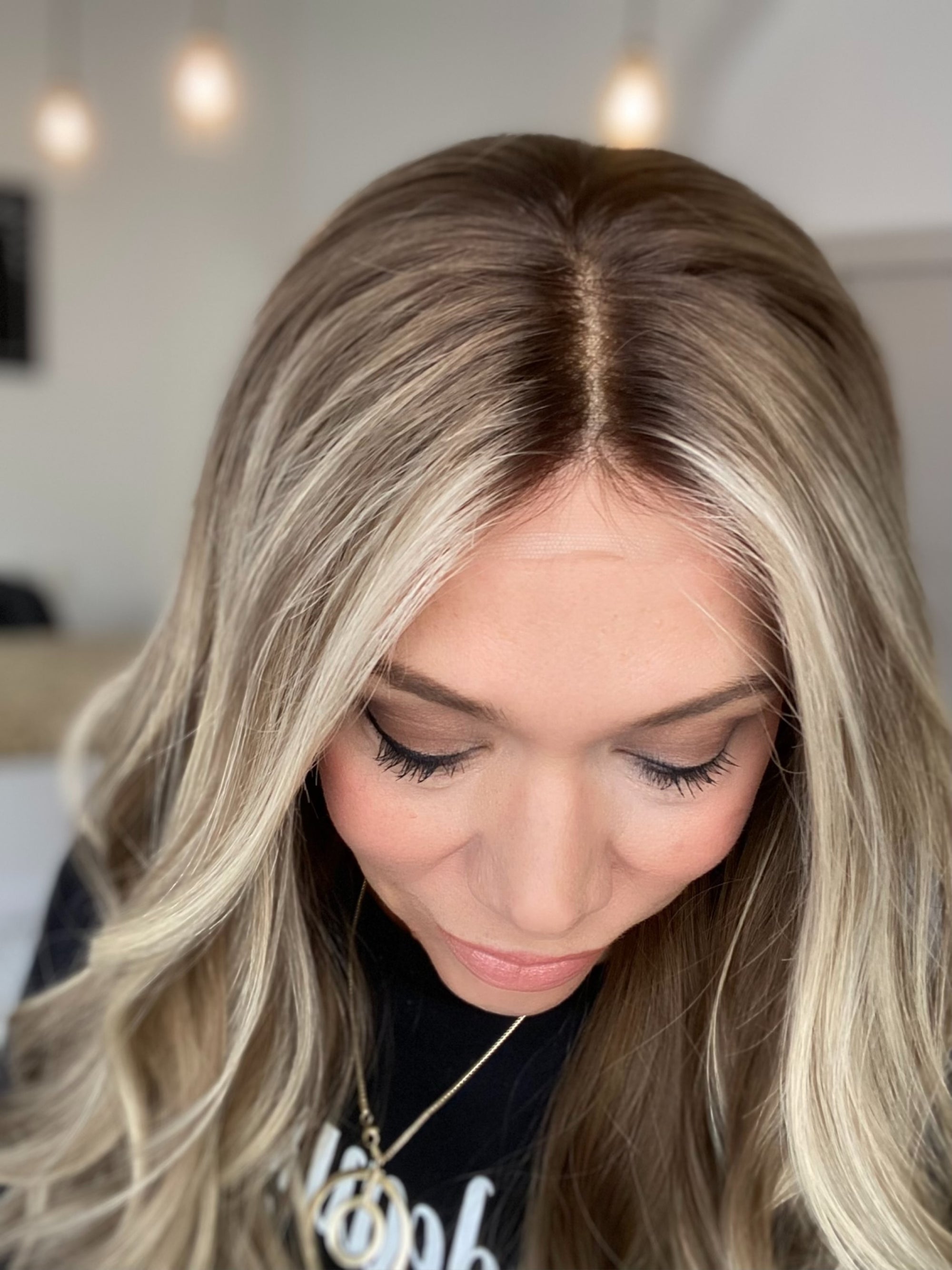 # G-8117 GARDEAUX DELUXE HAND TIED, SILICONE LINED GRIPPER WIG (MEDIUM CAP)