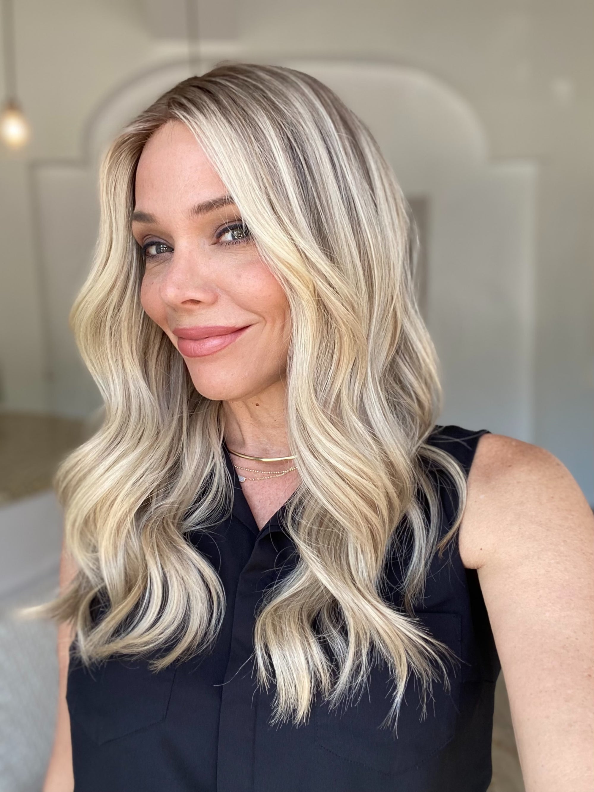 #G-8489 GARDEAUX DELUXE HAND TIED MONO TOP W/ LACE FRONT WIG (MEDIUM CAP)