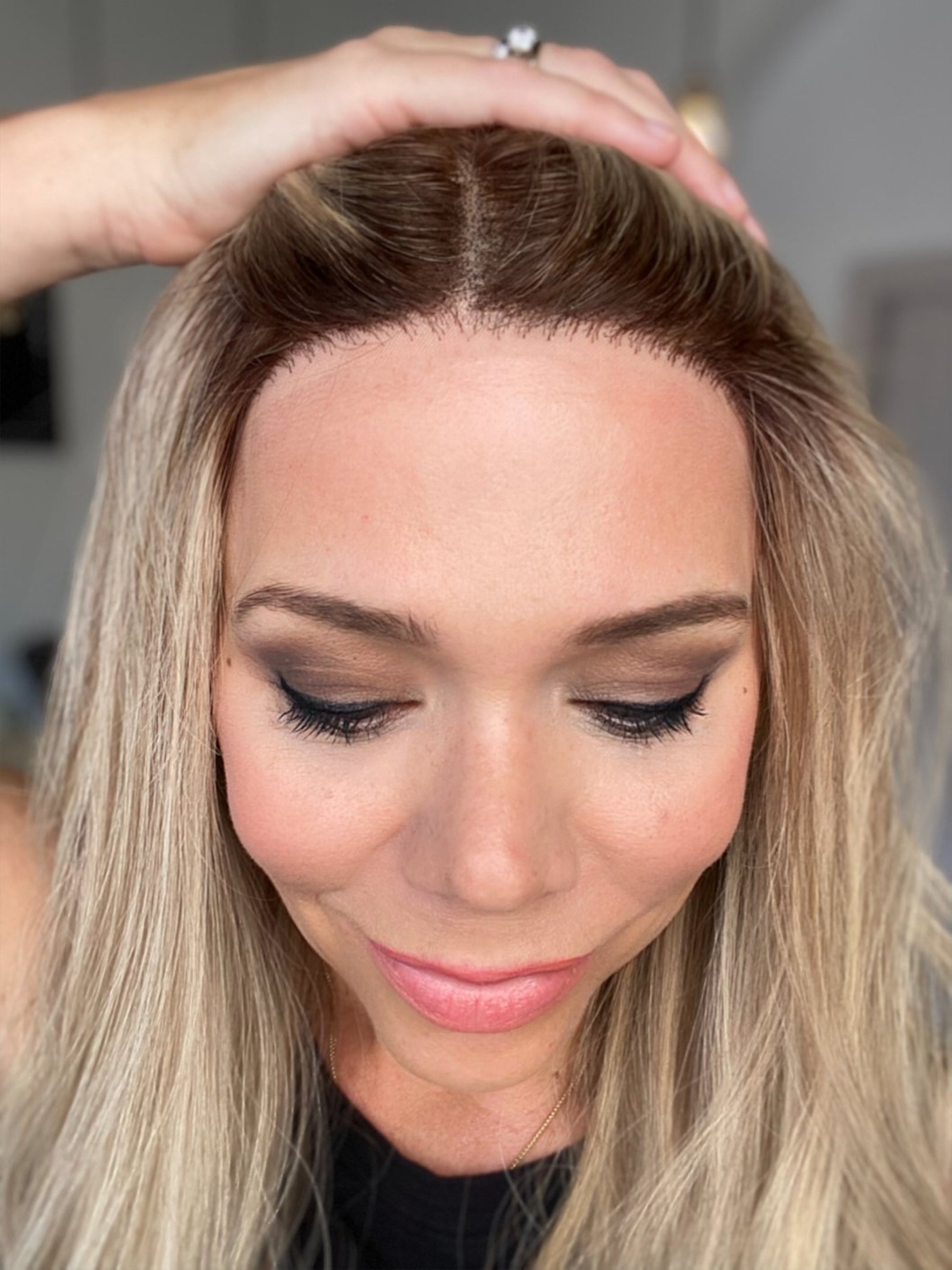 STOCK # JL06-325 GARDEAUX DELUXE HAND TIED MONO TOP WIG (MEDIUM CAP)