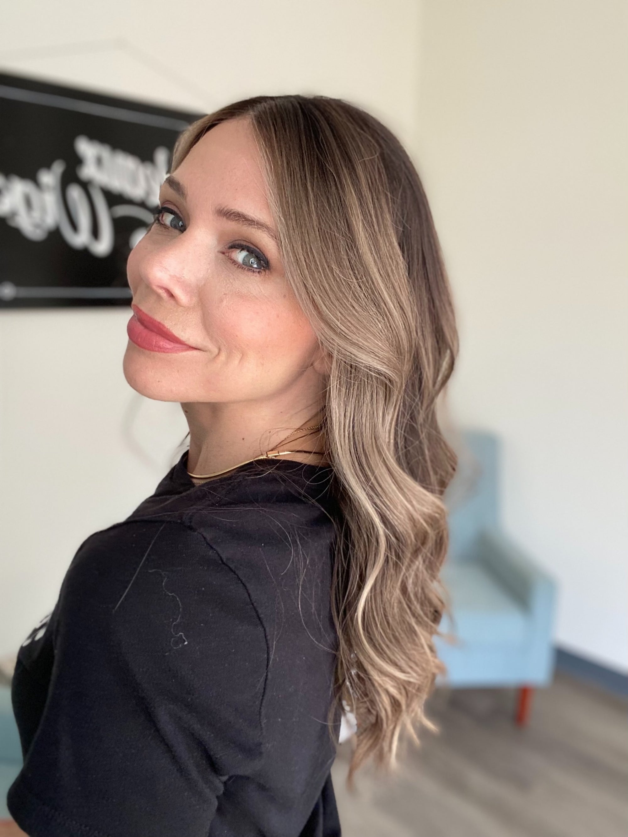 # 8663 GARDEAUX DELUXE LACE TOP WIG (MEDIUM CAP)