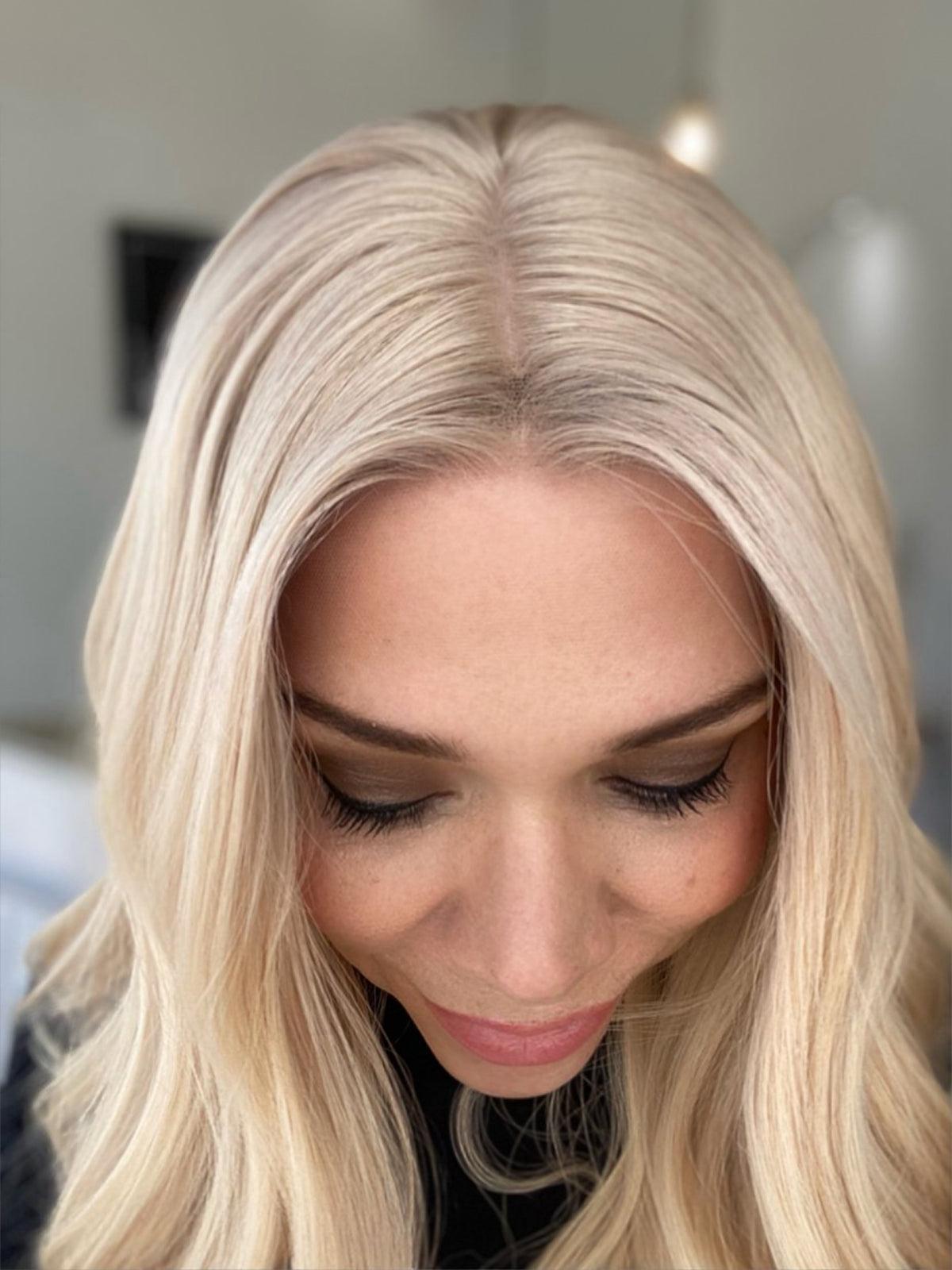 # 7695 IWIG STOCK COLOR PLATINUM ROOTED  (SMALL CAP)