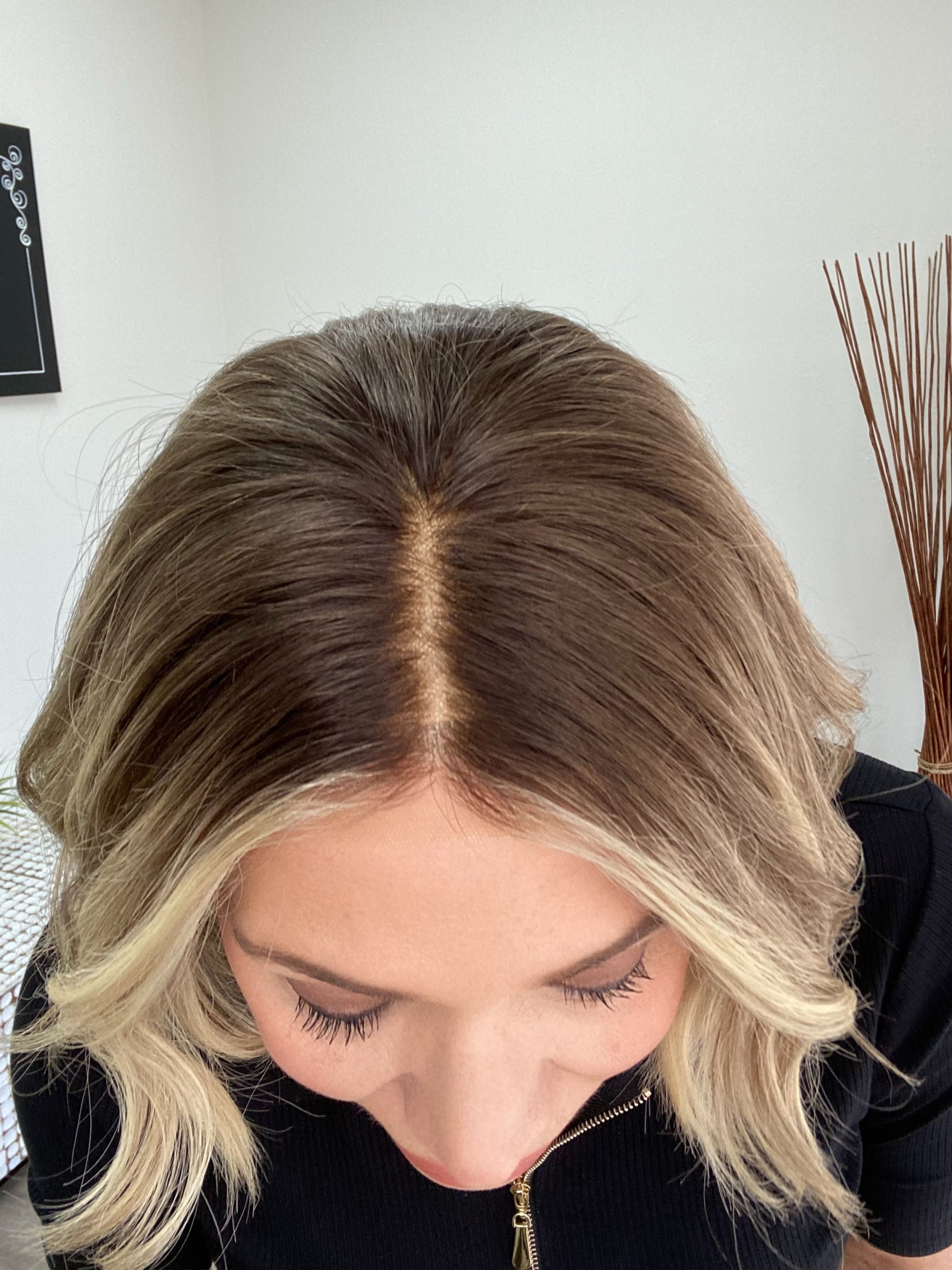 # 8717 GARDEAUX DELUXE HAND TIED DOUBLE MONO TOP WIG (MEDIUM CAP)