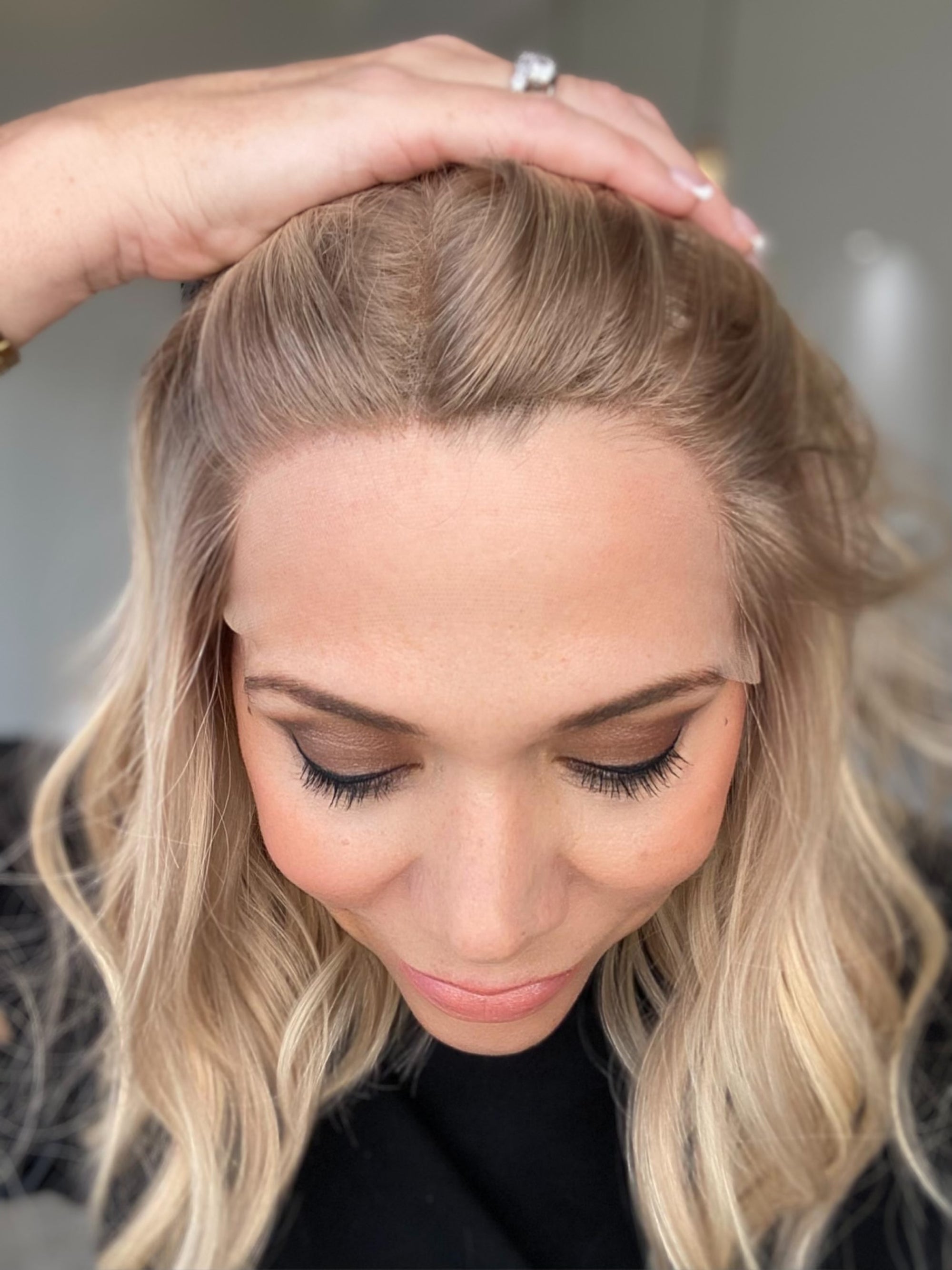 STOCK # BL624.8 GARDEAUX DELUXE DOUBLE LACE TOP WIG (MEDIUM CAP)