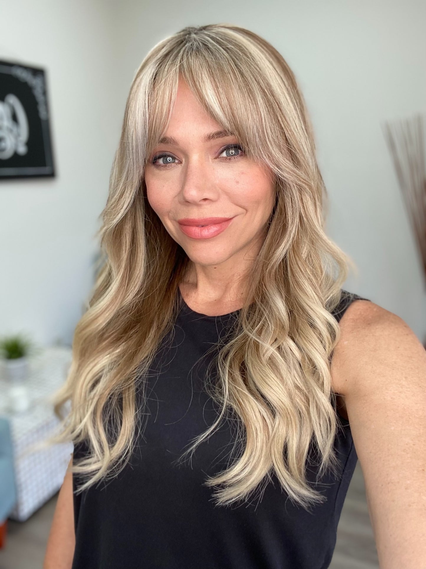 # 8739 GARDEAUX DELUXE HAND TIED MONO TOP WIG (SMALL CAP)