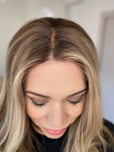 #G-8642 GARDEAUX DELUXE HAND TIED MONO TOP W/ LACE FRONT WIG (MEDIUM CAP)