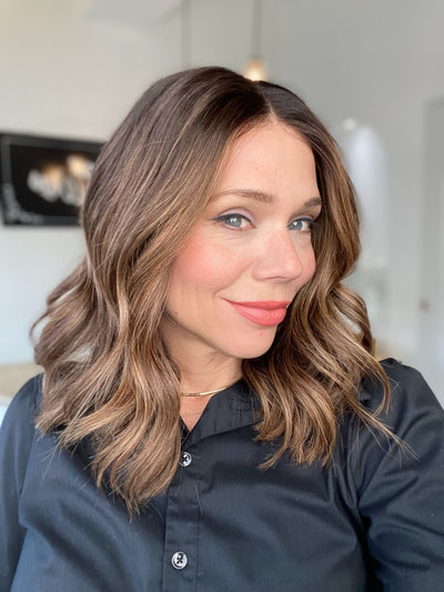 # 8496 GARDEAUX DELUXE HAND TIED MONO TOP WIG (MEDIUM CAP)