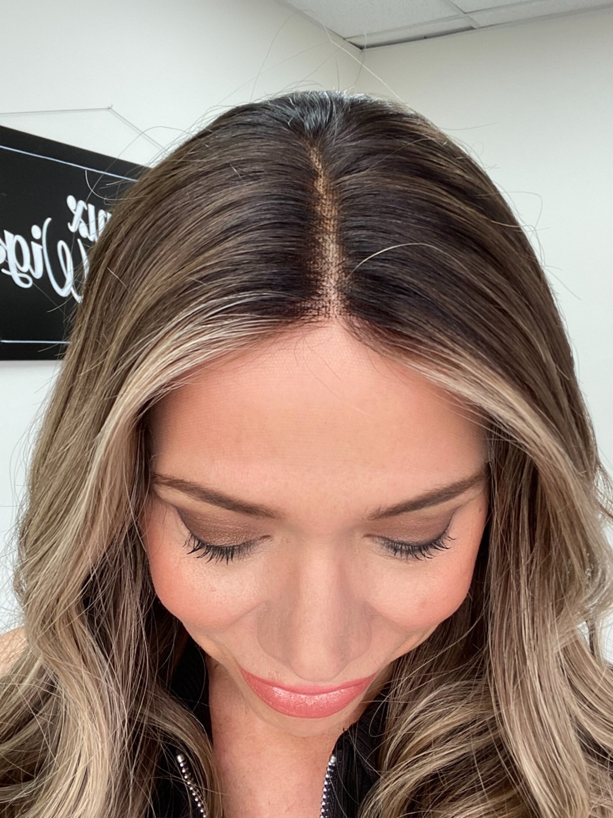 # 8712 GARDEAUX DELUXE LACE TOP WIG (MEDIUM CAP)