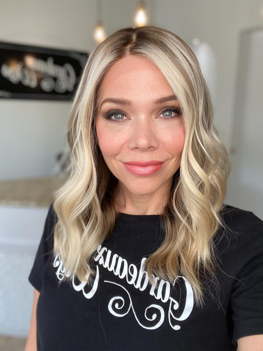 "SARAH" GARDEAUX DELUXE MONO TOP WIG (MEDIUM CAP)