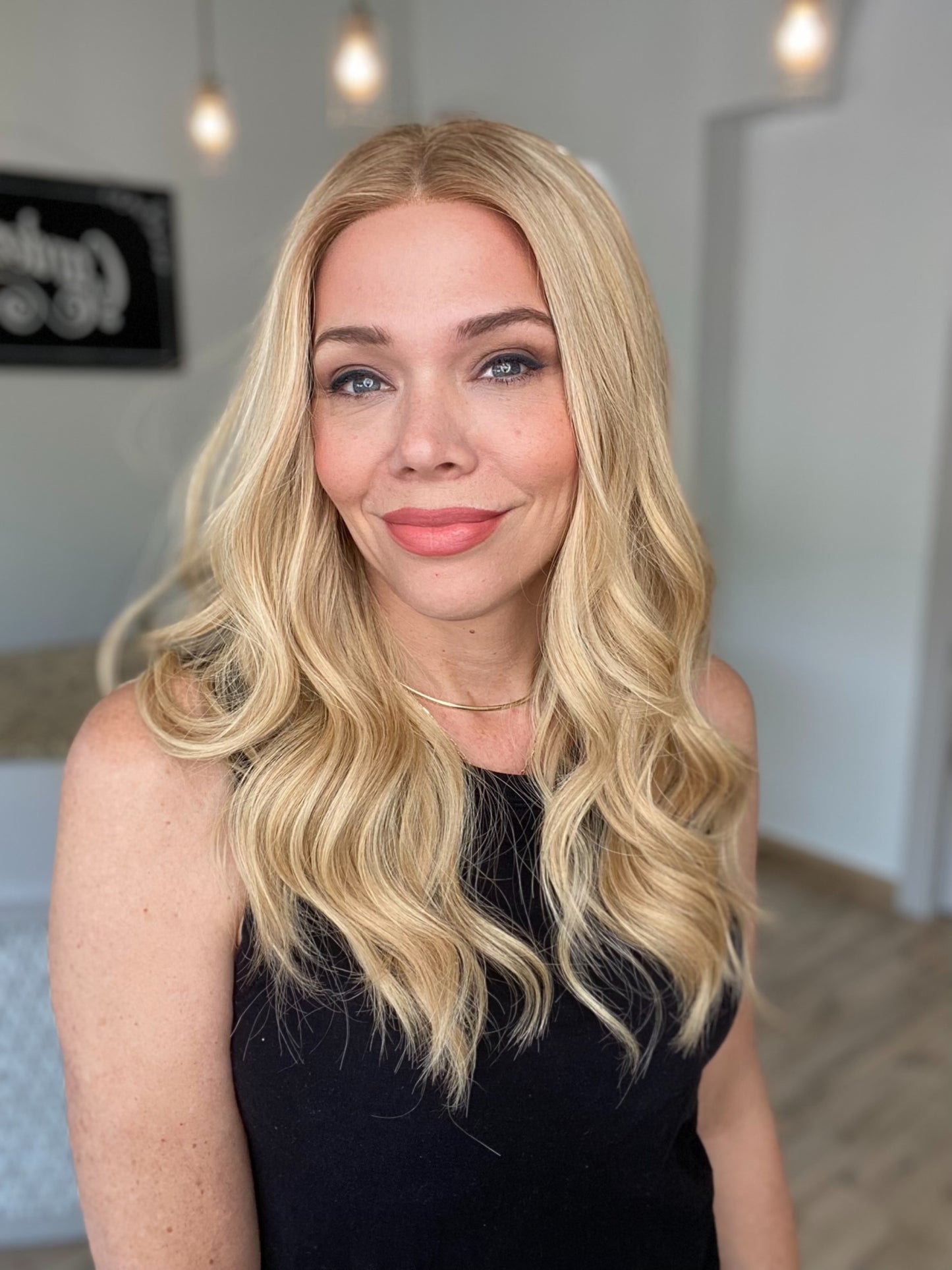 STOCK # JL6-301.14 GARDEAUX DELUXE HAND TIED MONO TOP WIG (MEDIUM CAP)