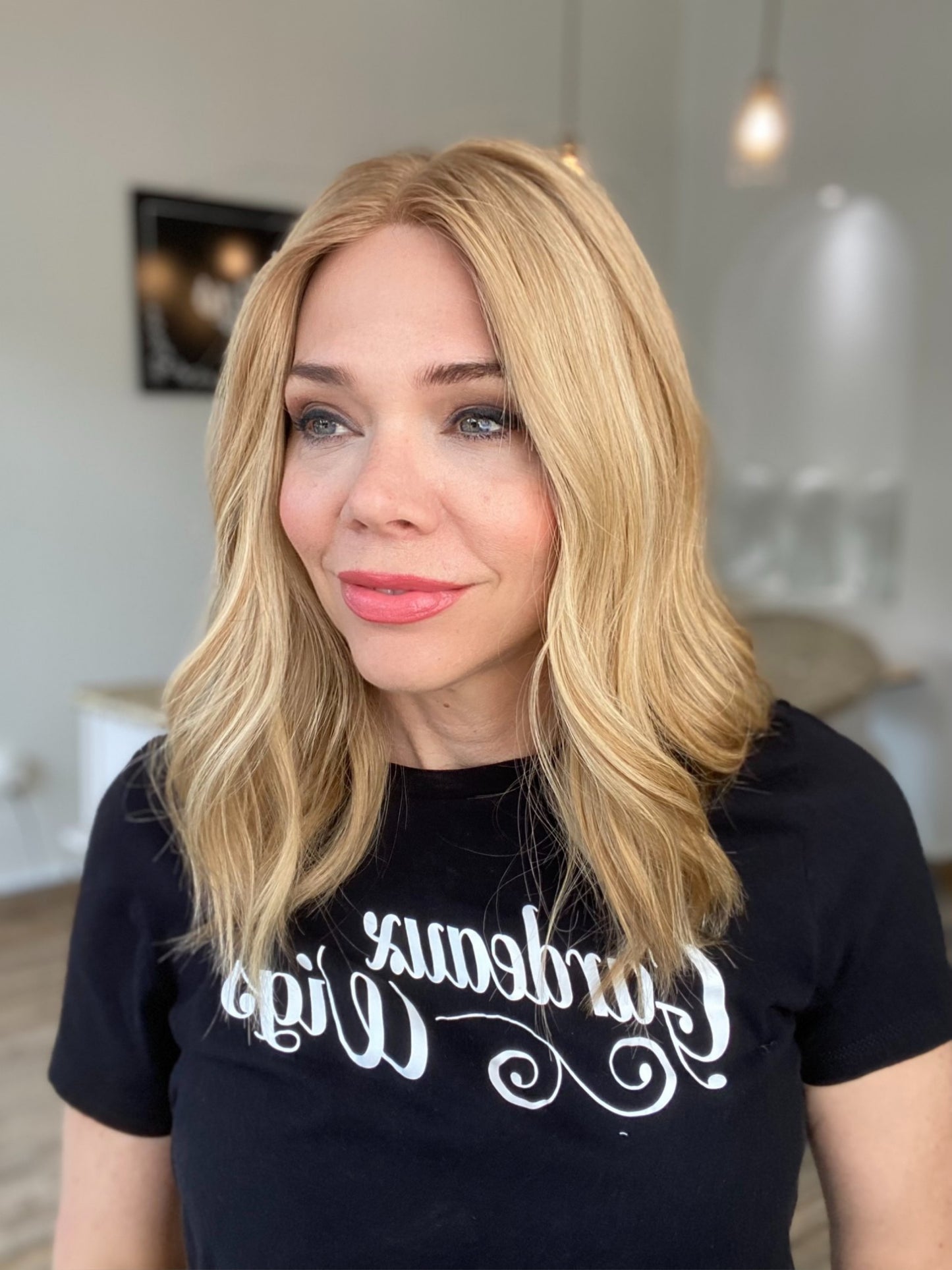 STOCK # JL302.10 GARDEAUX DELUXE LACE TOP WIG (MEDIUM CAP)