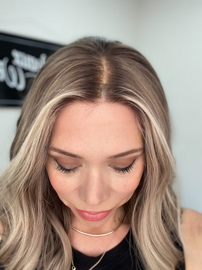 # 8668 GARDEAUX DELUXE LACE TOP WIG (MEDIUM CAP)