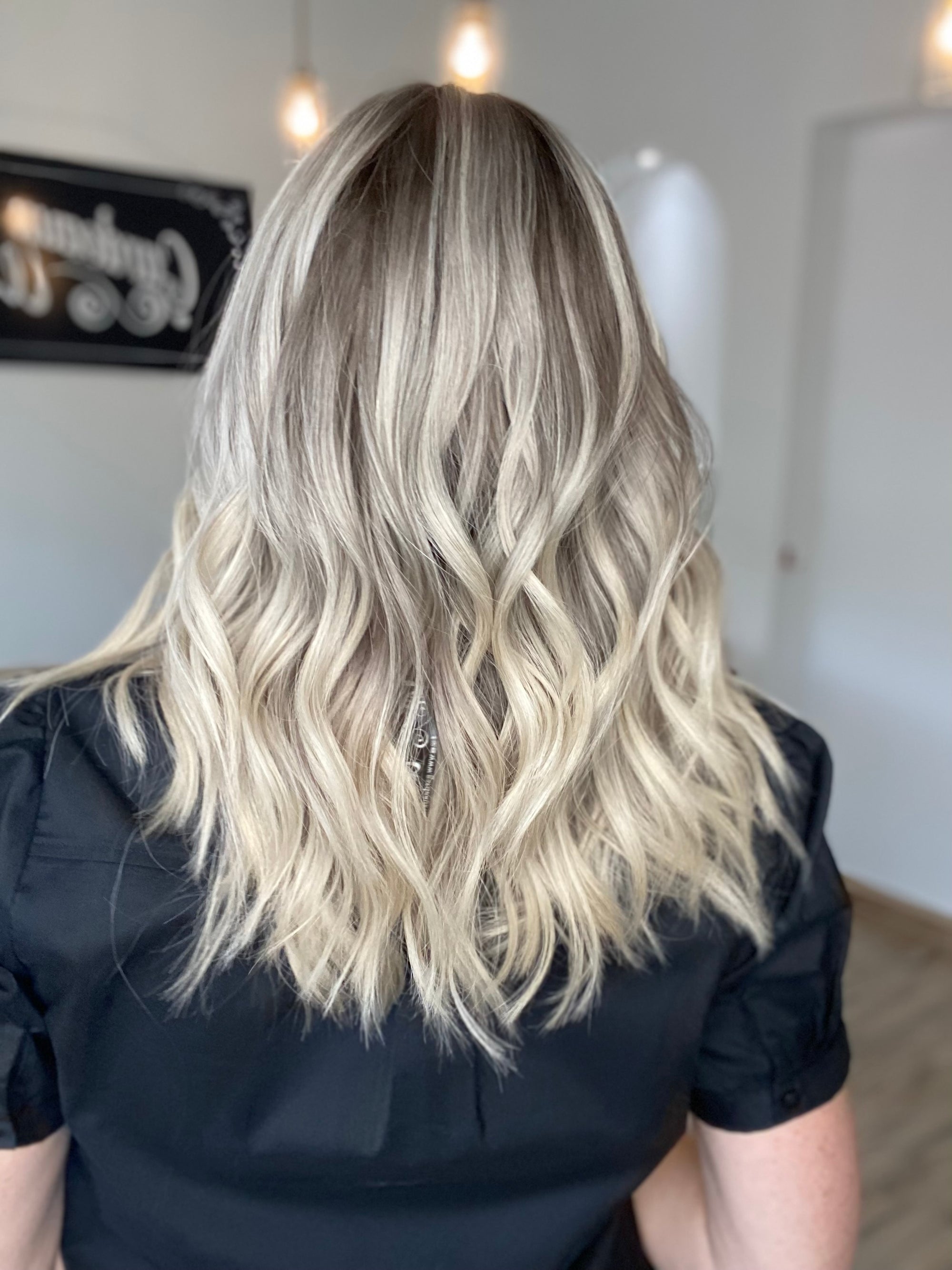 # G-8445 GARDEAUX DELUXE LACE TOP WIG  (MEDIUM CAP)