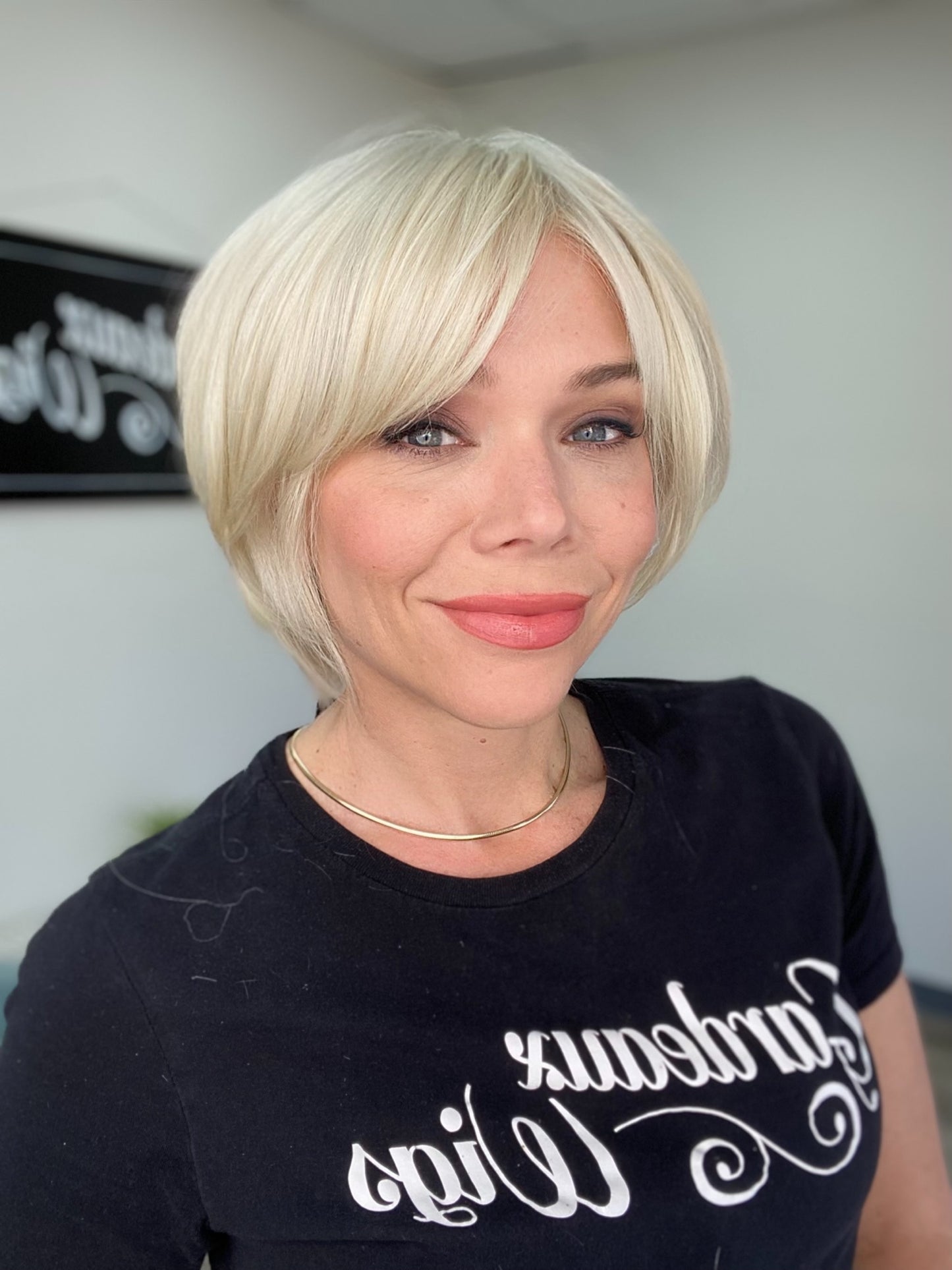 # 8745 GARDEAUX DELUXE MONO TOP WIG (MEDIUM CAP)