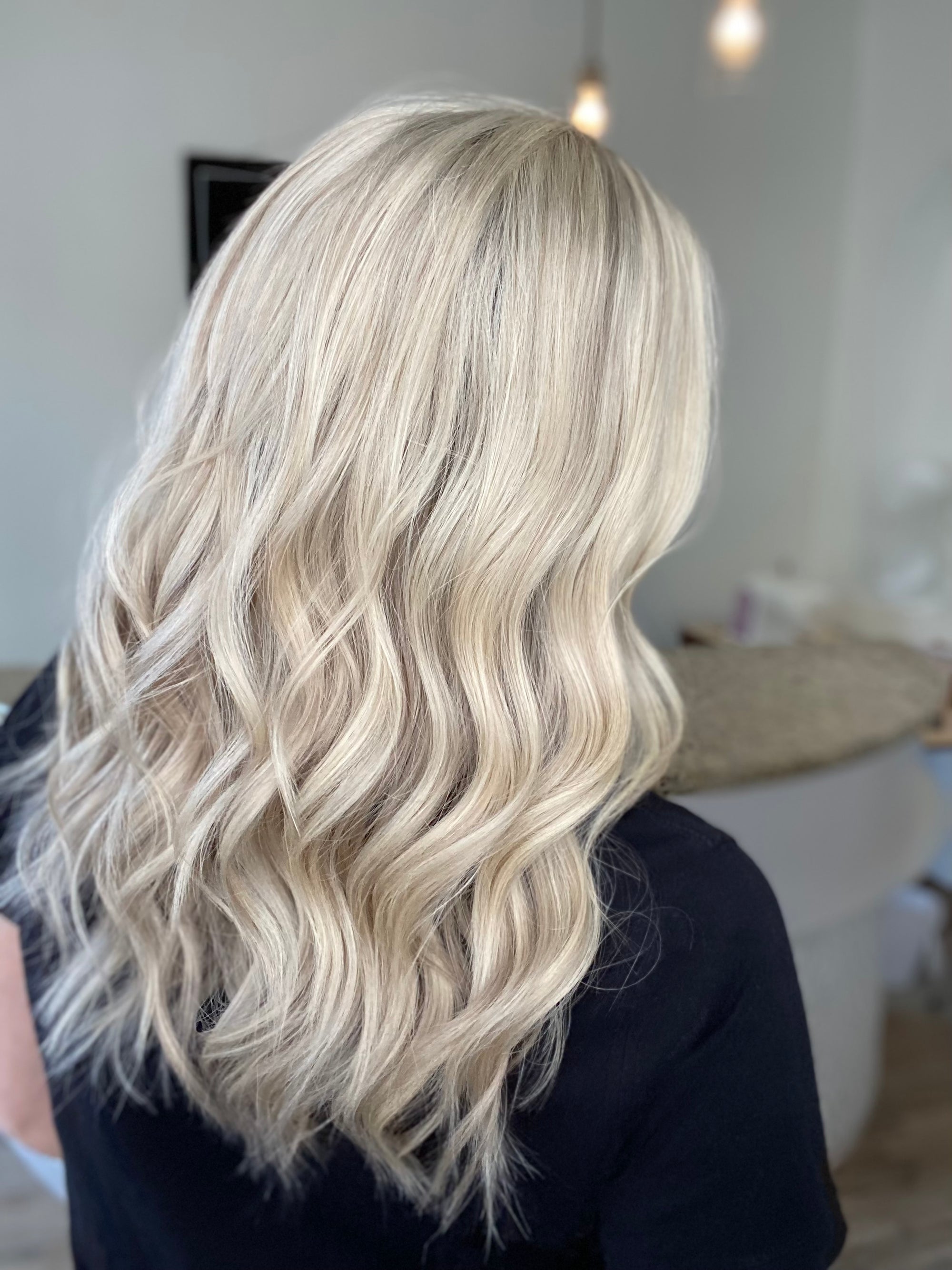 # 8551 GARDEAUX DELUXE HAND TIED MONO TOP WIG (MEDIUM CAP)