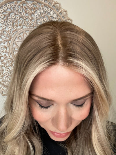 # 8542 GARDEAUX DELUXE LACE TOP WIG (MEDIUM CAP)