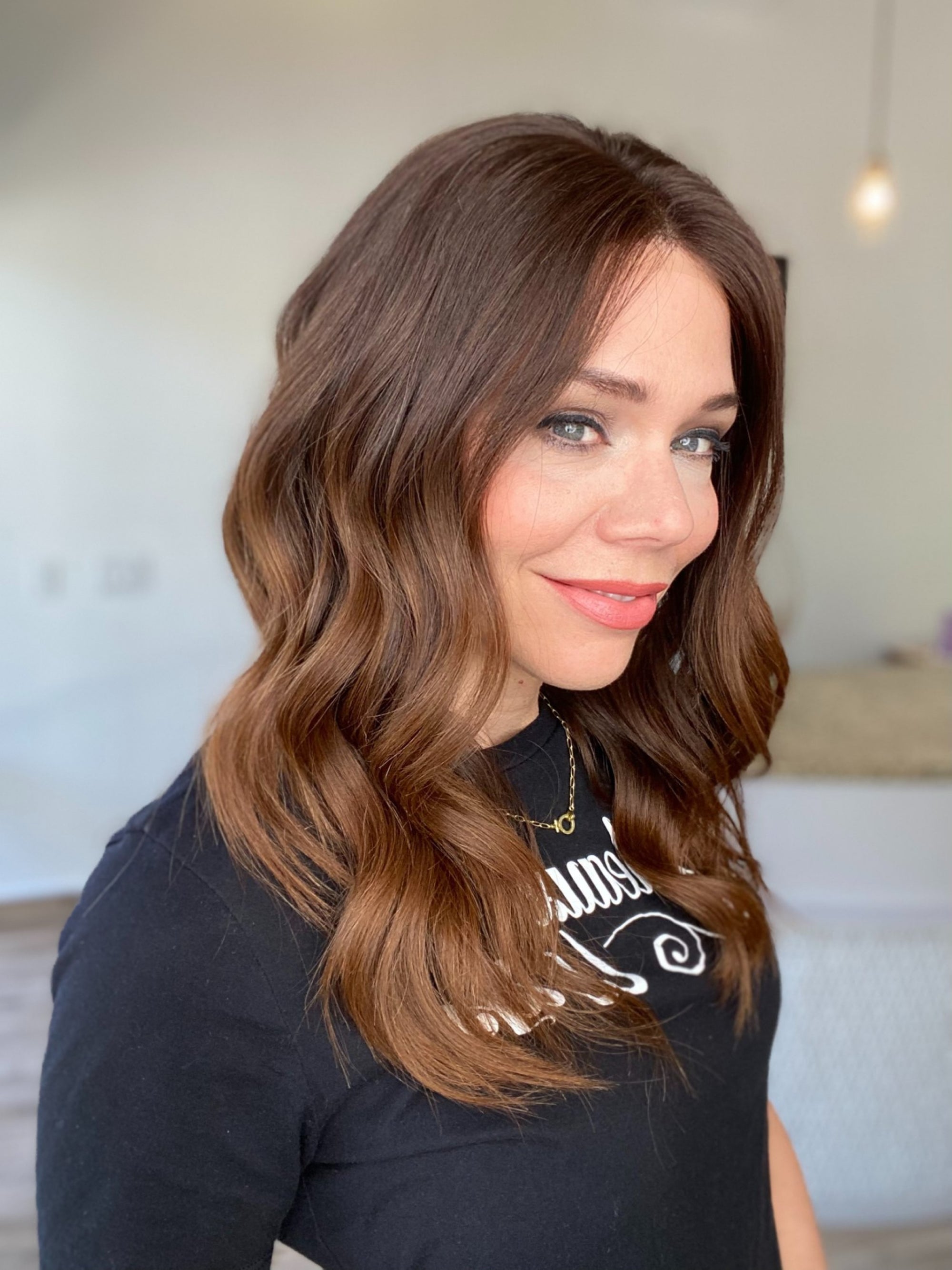 STOCK #JS320  GARDEAUX DELUXE HAND TIED, SILICONE LINED WIG (MEDIUM CAP)