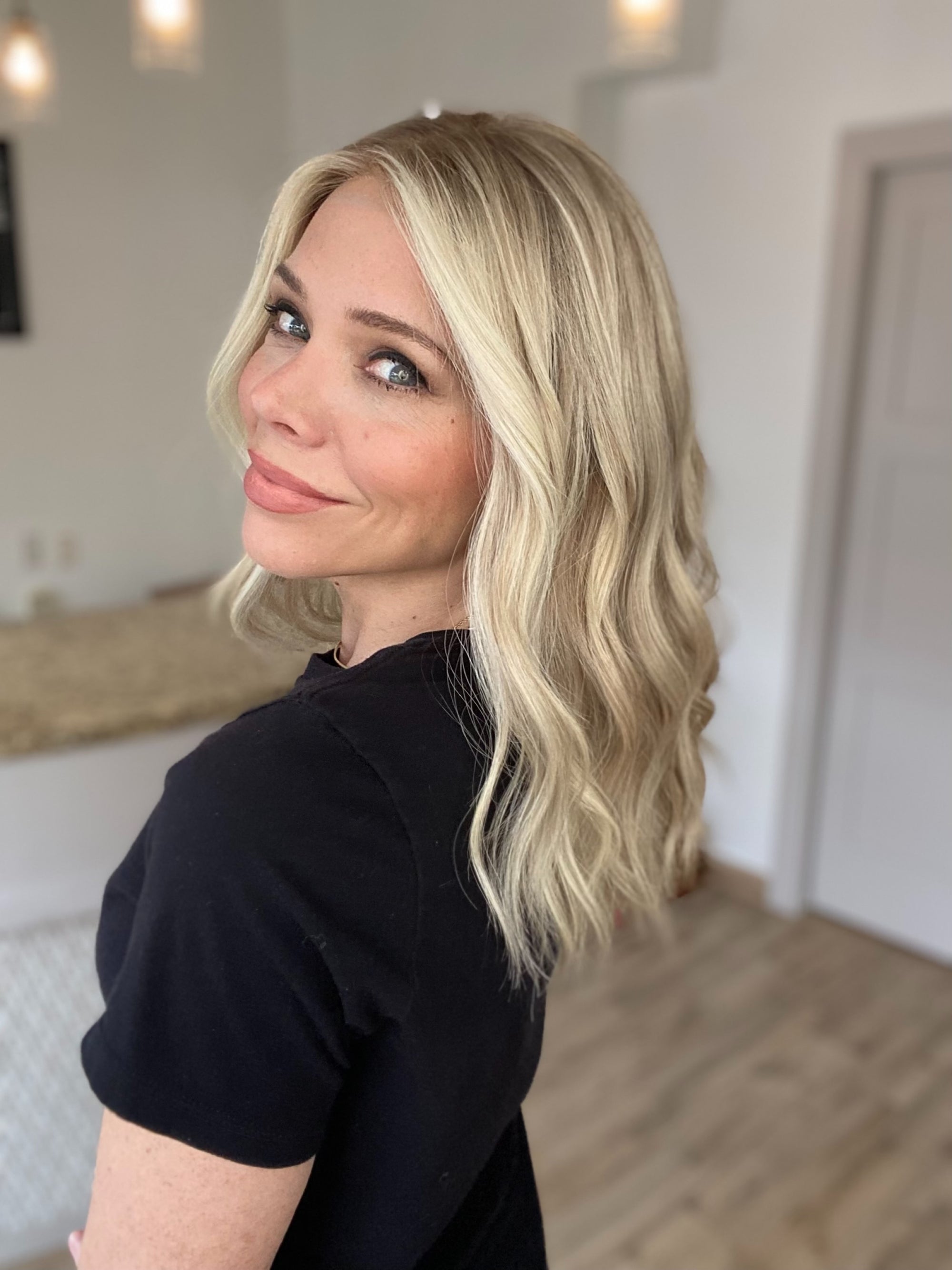 # 8655 GARDEAUX DELUXE HAND TIED SILICONE LINED WIG (MEDIUM CAP)