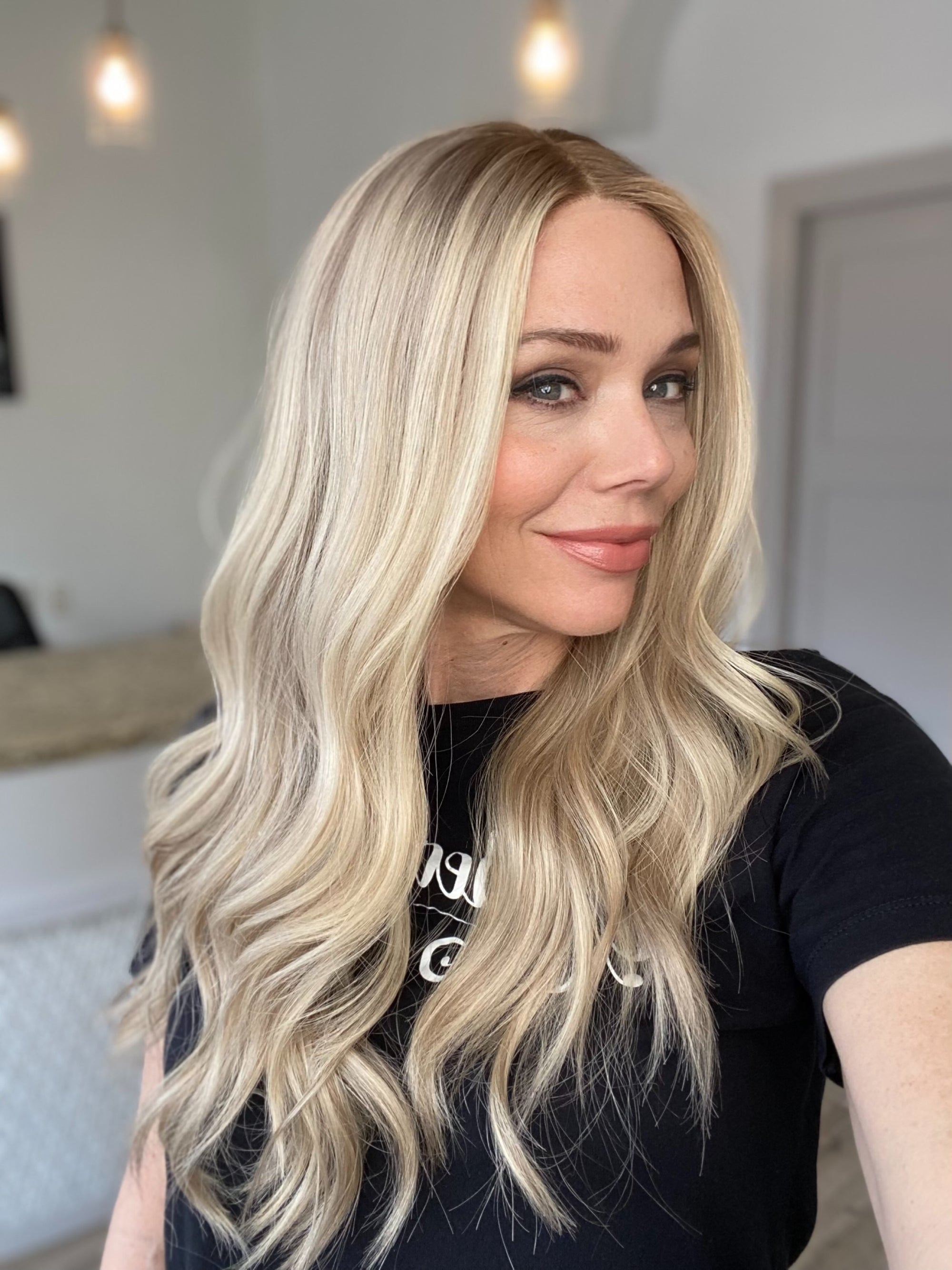 # 8179 GARDEAUX DELUXE HAND TIED MONO TOP WIG (SMALL CAP)