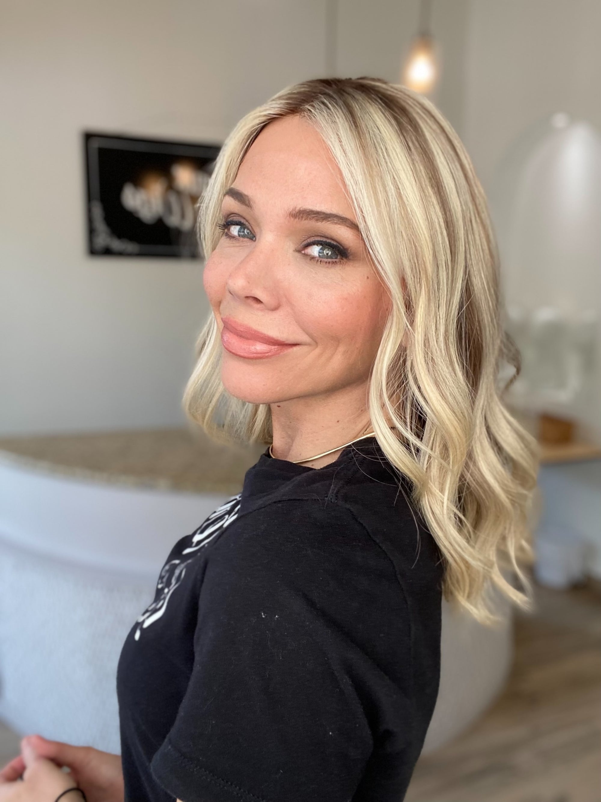 # 8480 GARDEAUX DELUXE LACE TOP WIG (SMALL CAP)