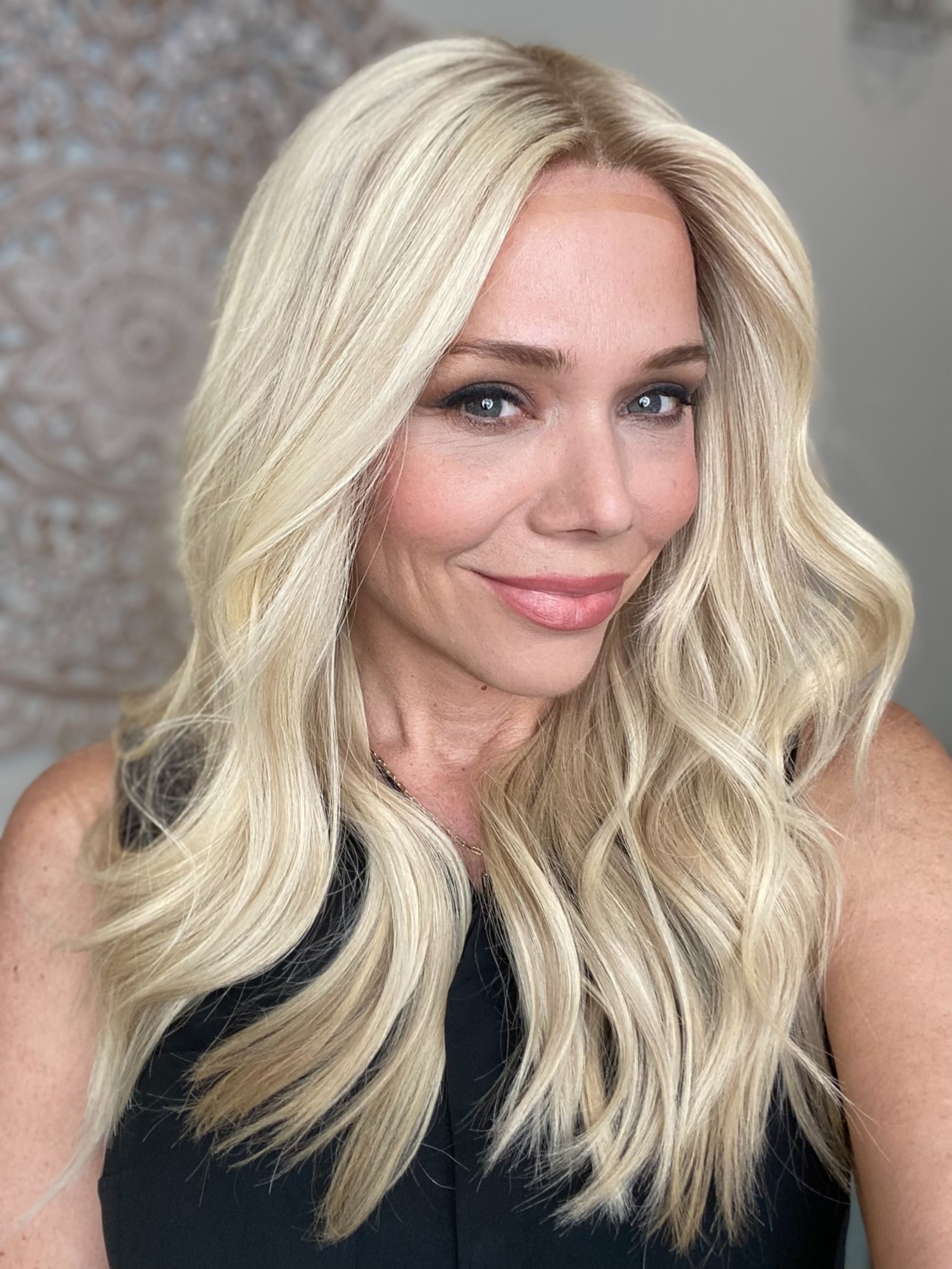 # 8547 GARDEAUX DELUXE HAND TIED DOUBLE LACE TOP WIG (MEDIUM CAP)