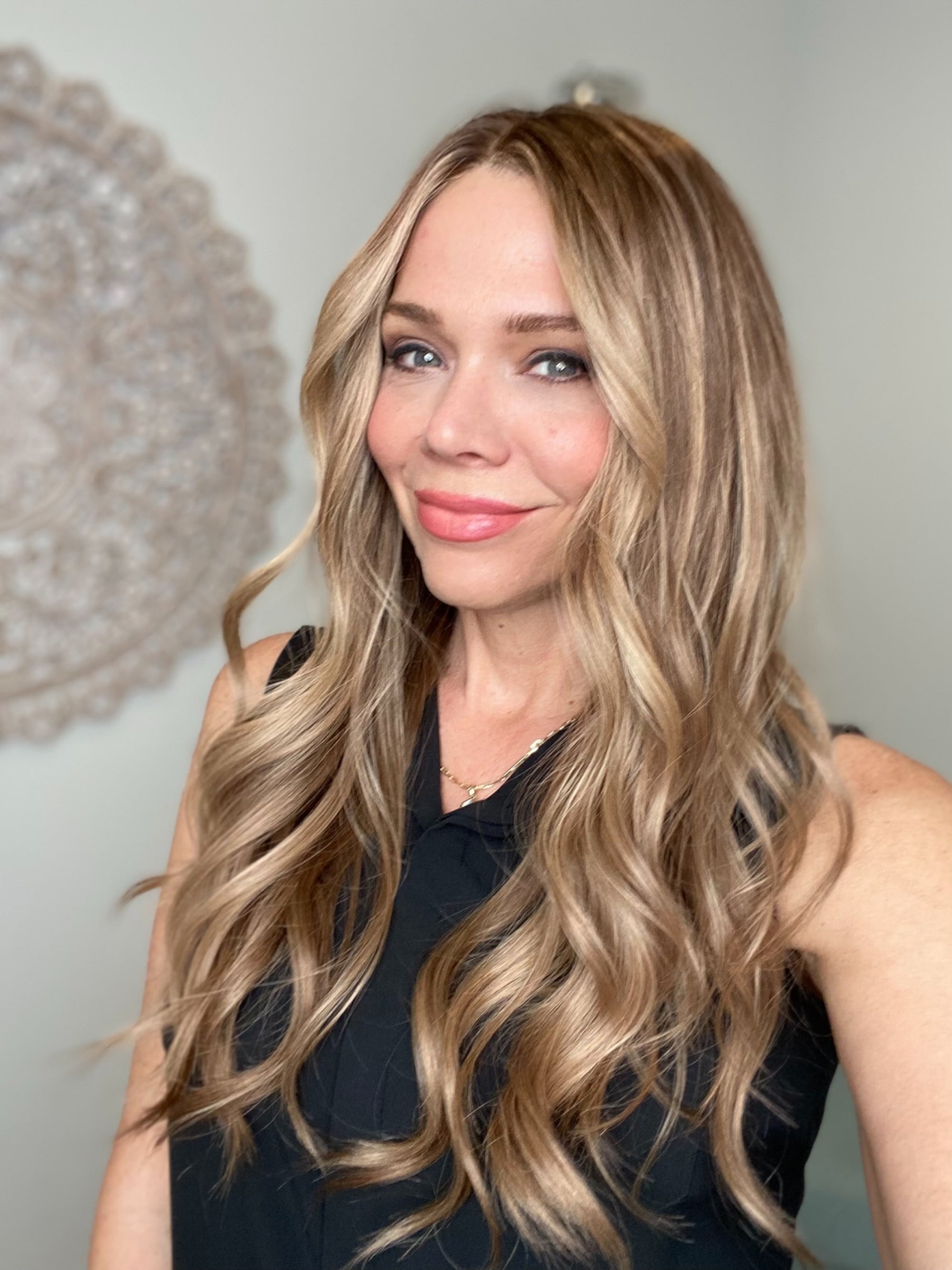 # G-8530 GARDEAUX DELUXE HAND TIED MONO TOP WIG (MEDIUM CAP)