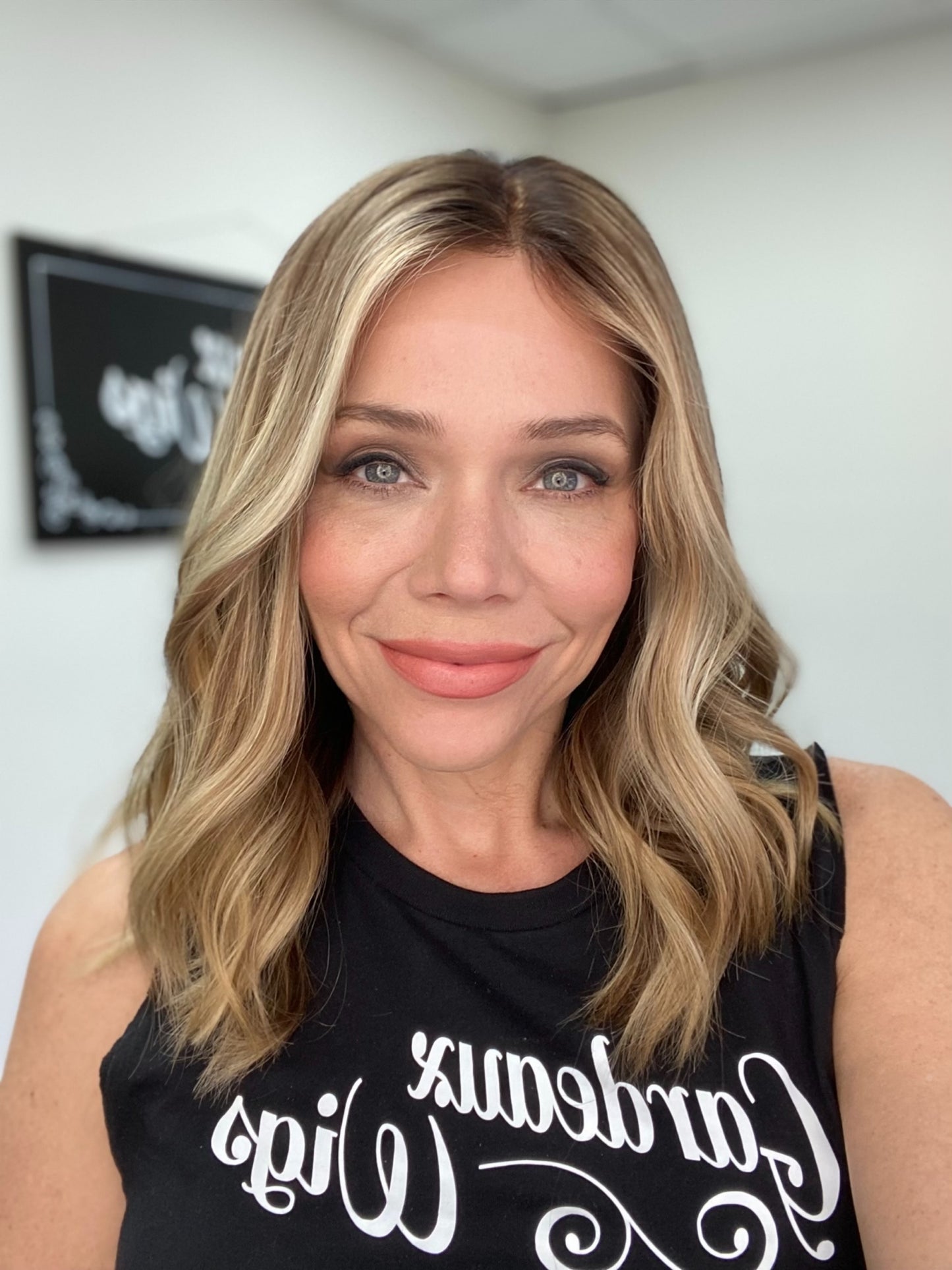 # 8742 GARDEAUX DELUXE LACE TOP WIG (SMALL CAP)