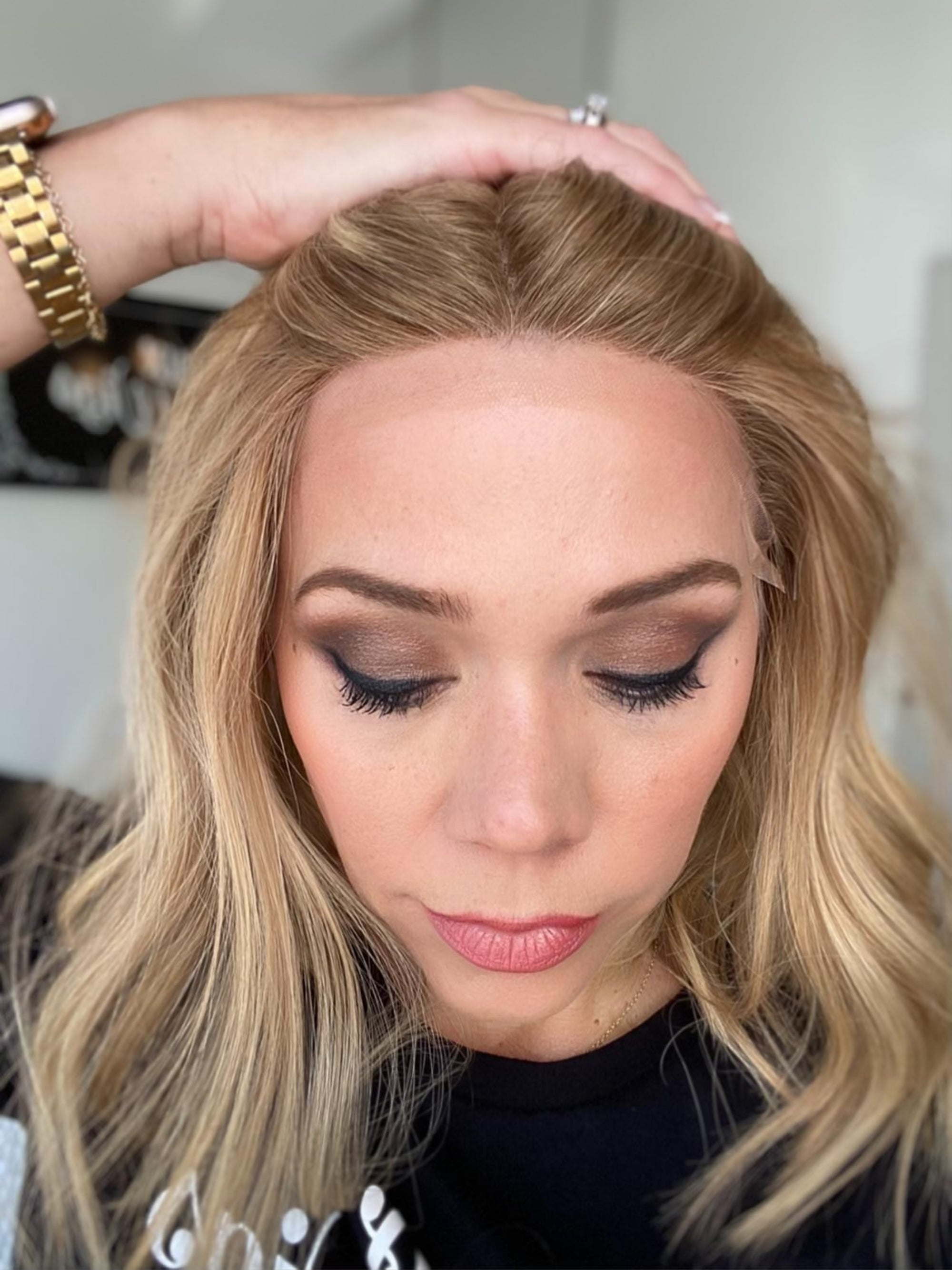 STOCK # JS302.6 GARDEAUX DELUXE HAND TIED, SILICONE LINED WIG