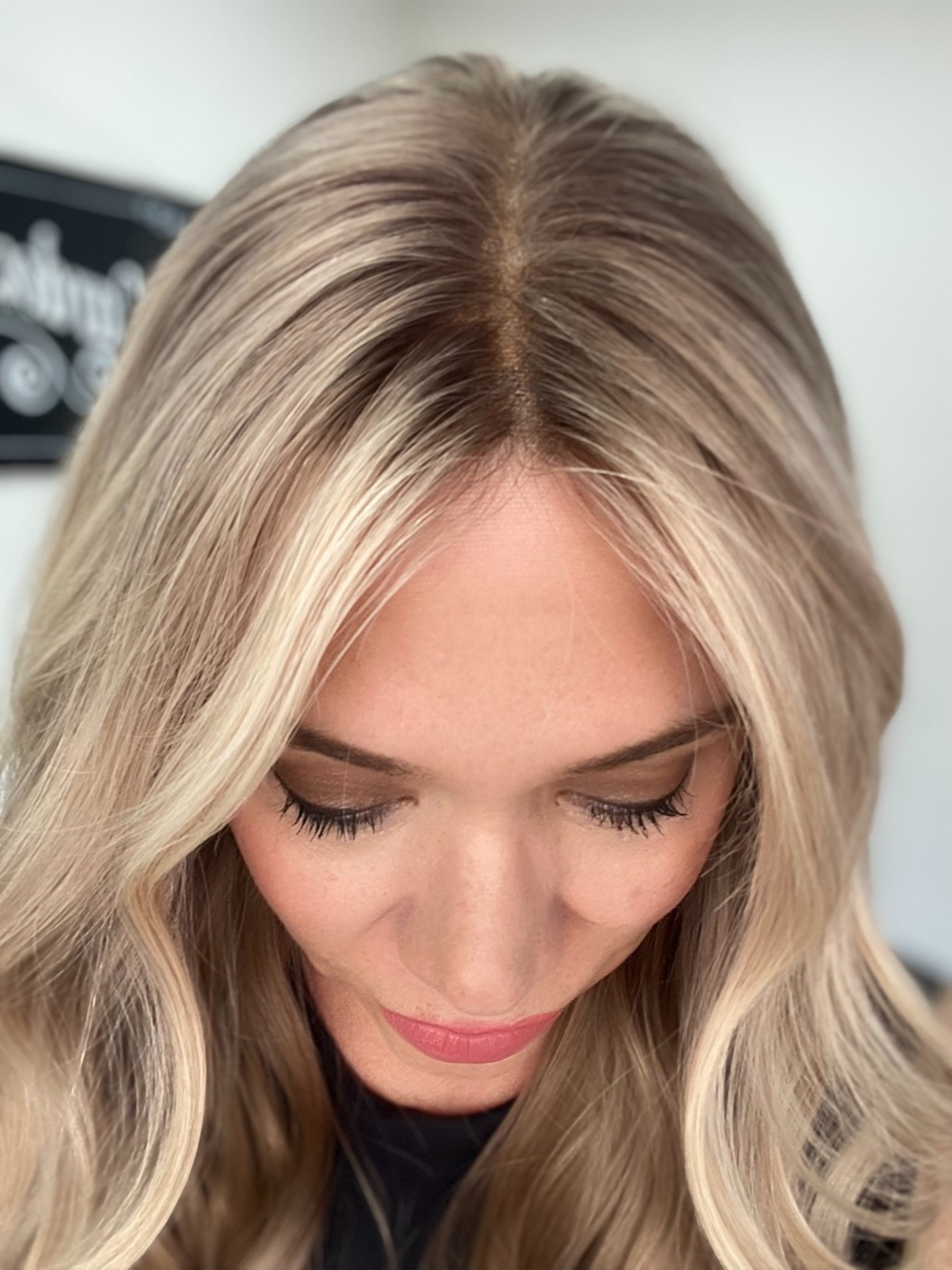 # 8708 GARDEAUX DELUXE LACE TOP WIG (SMALL CAP)
