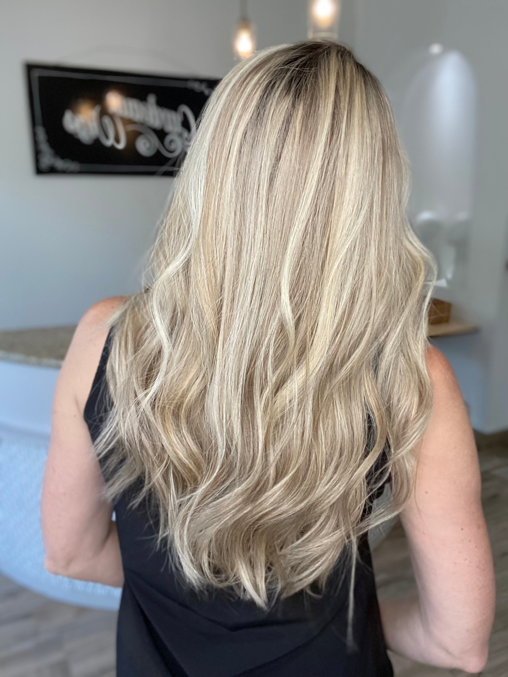 STOCK # JL2-325.16 GARDEAUX DELUXE HAND TIED SILICONE LINED WIG (MEDIUM CAP)