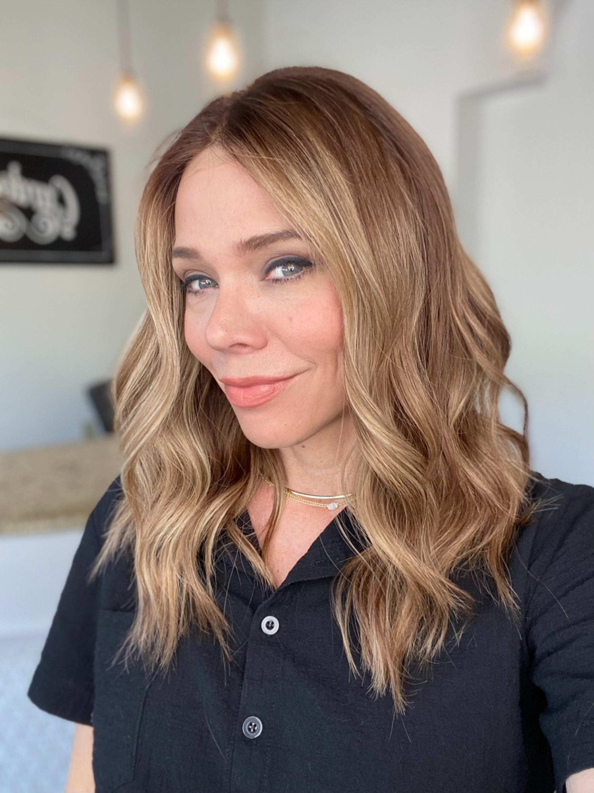 # G-8303 GARDEAUX DELUXE HAND TIED DOUBLE LACE TOP WIG (MEDIUM CAP)